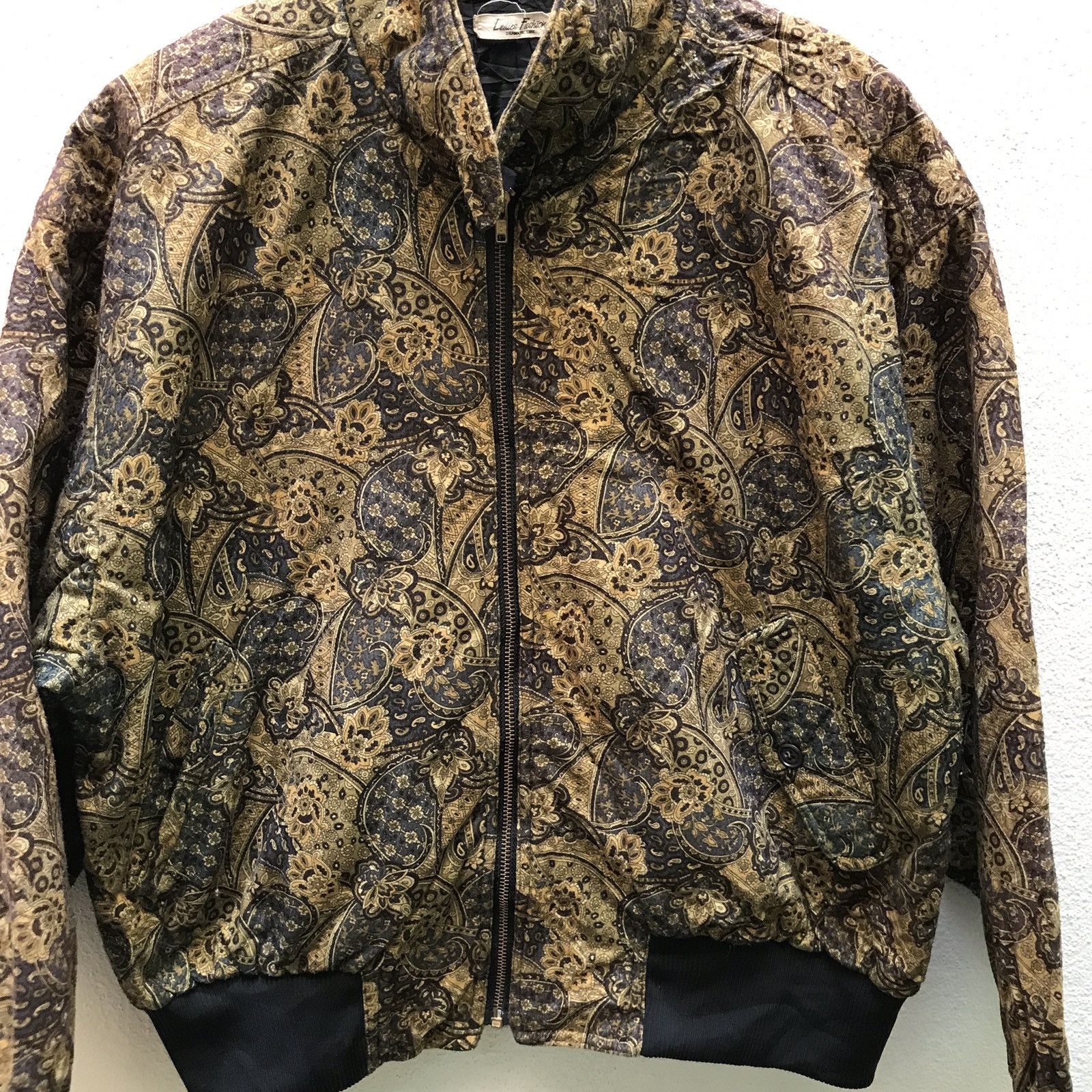 Designer Rare Vintage Velvet Paisley Patern Designer Made In Japan Size US M / EU 48-50 / 2 - 4 Thumbnail