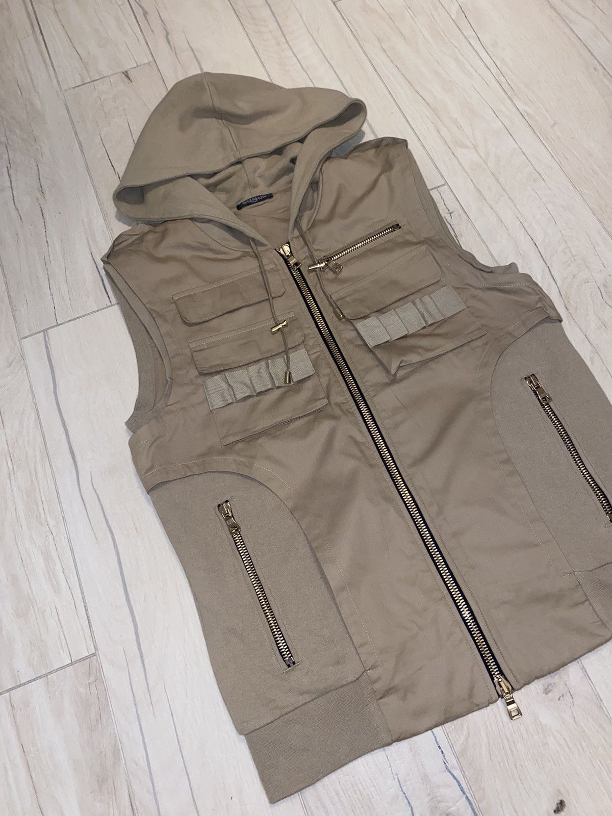 Balmain Balmain Sand Military Technical Sleeveless Hoodie Size US M / EU 48-50 / 2 - 3 Thumbnail
