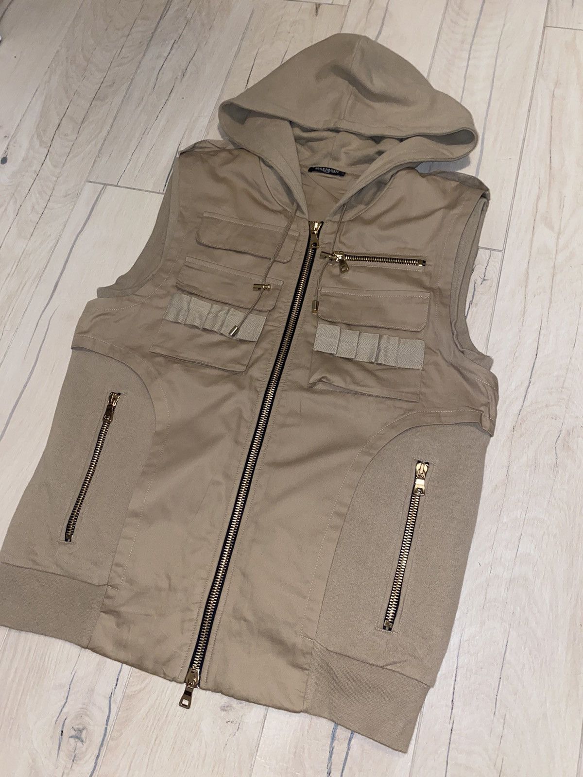 Balmain Balmain Sand Military Technical Sleeveless Hoodie Size US M / EU 48-50 / 2 - 2 Thumbnail