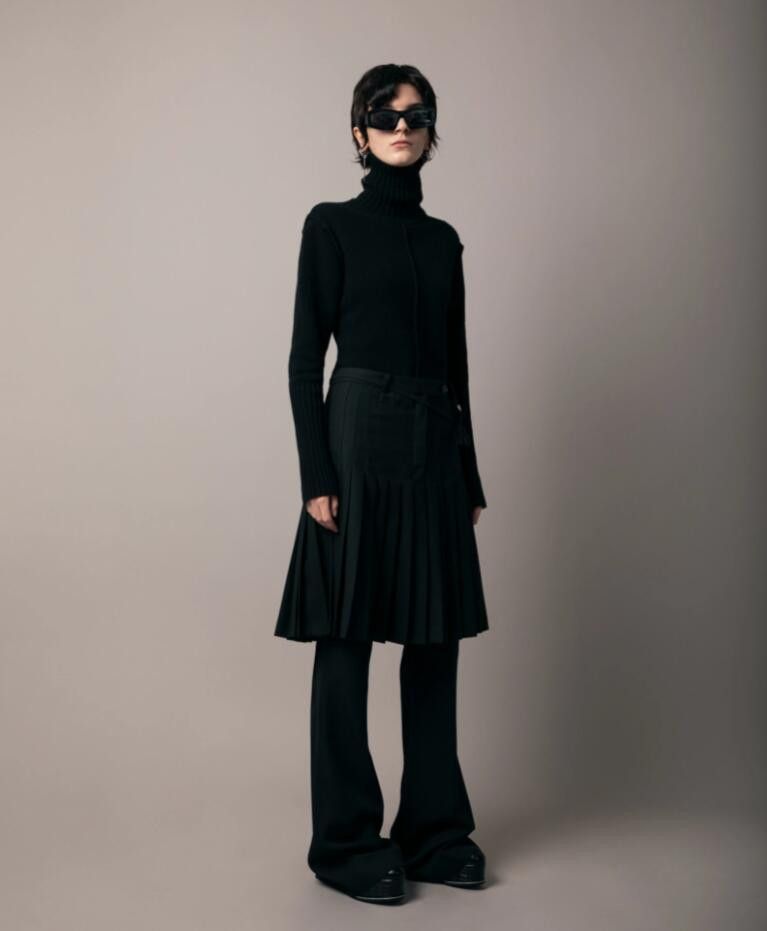 Other BNWT AW22 EGONLAB EUPHORIA PLEATED SKIRT 46 Size US 30 / EU 46 - 17 Thumbnail