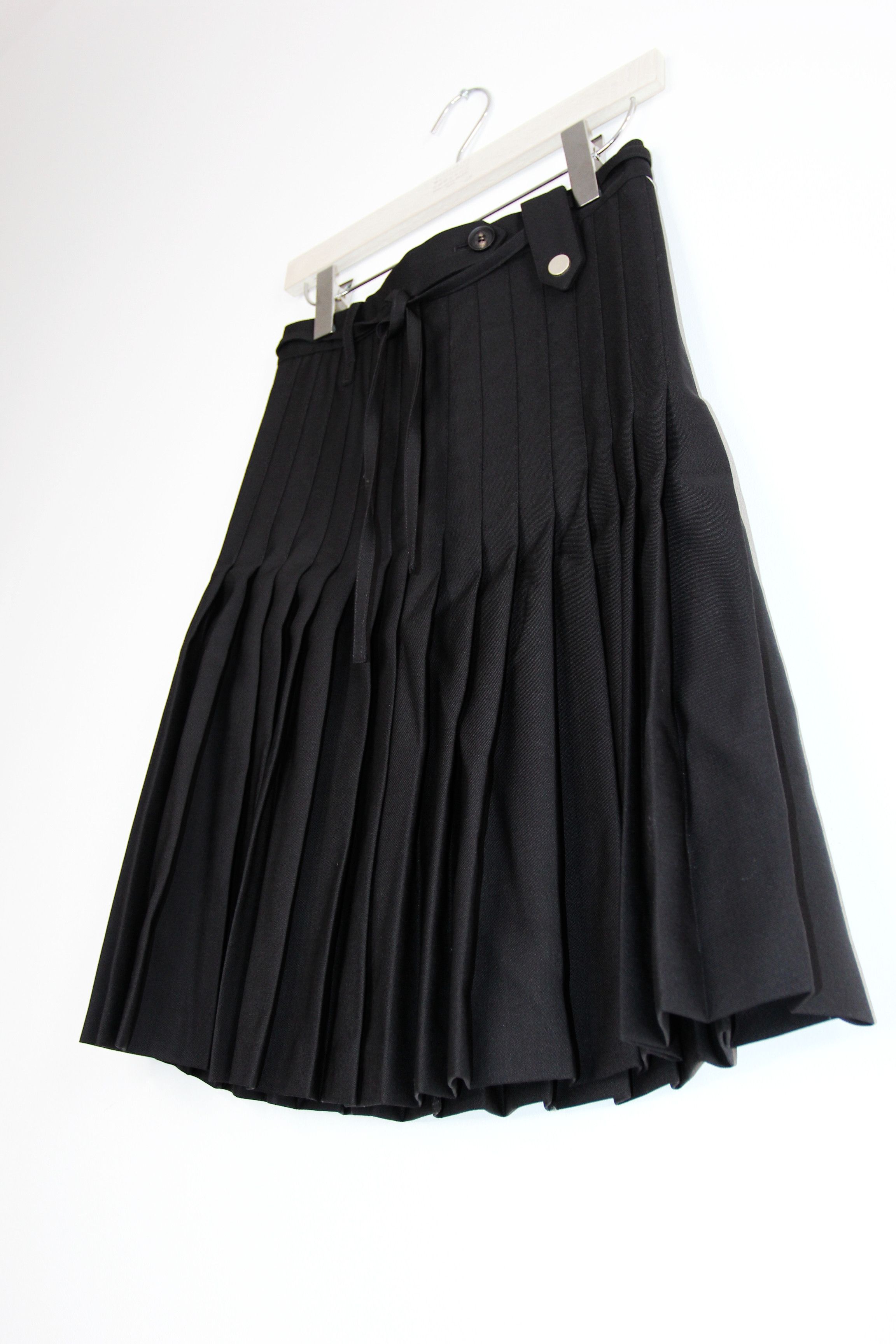 Other BNWT AW22 EGONLAB EUPHORIA PLEATED SKIRT 46 Size US 30 / EU 46 - 5 Thumbnail