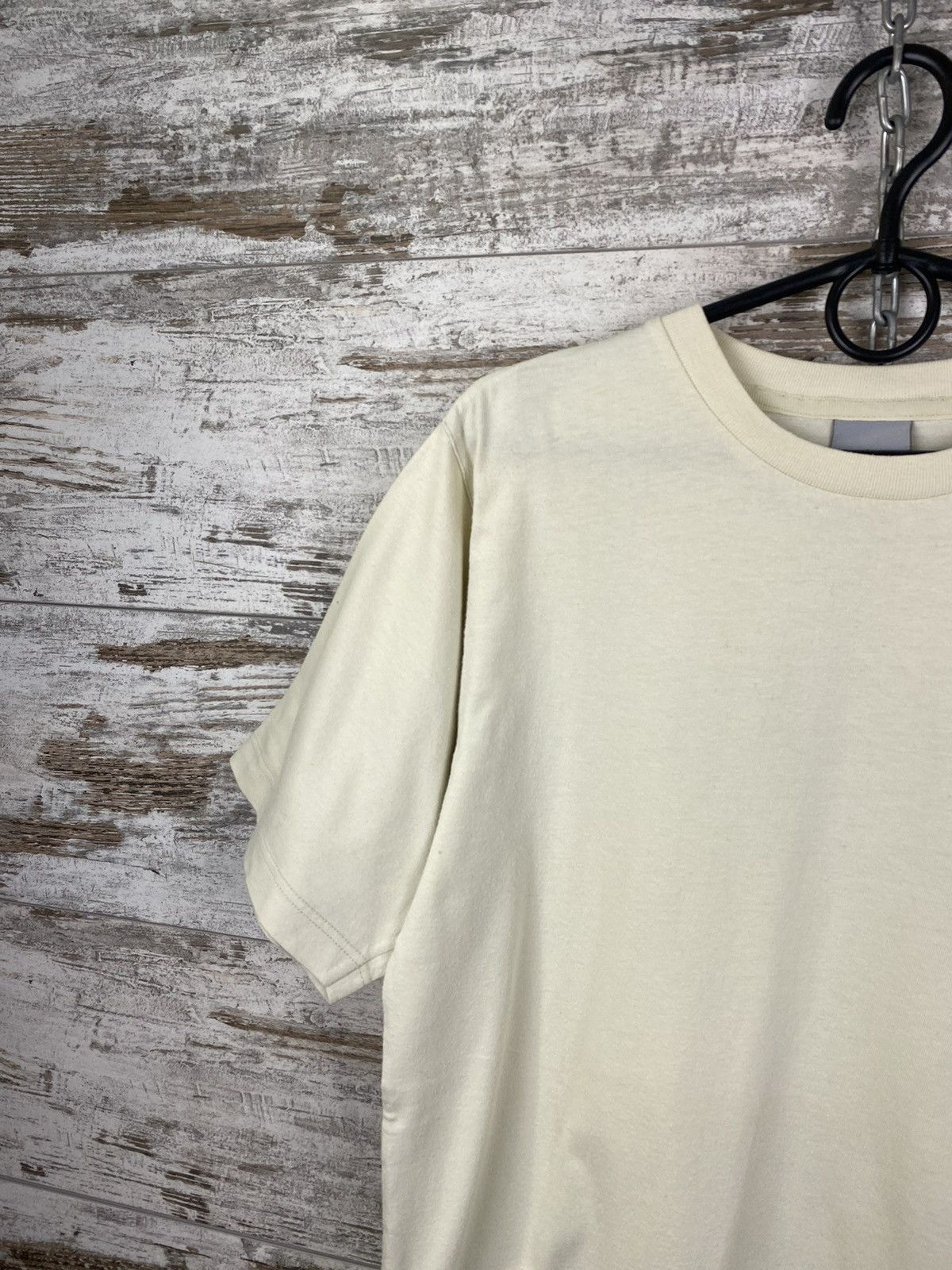 Nike × Vintage Mens Vintage Nike mini swoosh T Shirt streetwear tee y2k Size US S / EU 44-46 / 1 - 3 Thumbnail