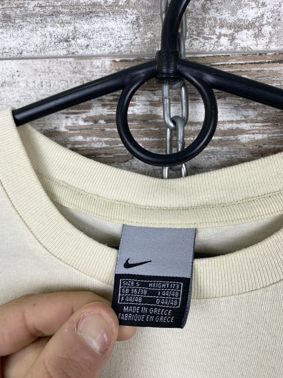 Nike × Vintage Mens Vintage Nike mini swoosh T Shirt streetwear tee y2k Size US S / EU 44-46 / 1 - 5 Thumbnail