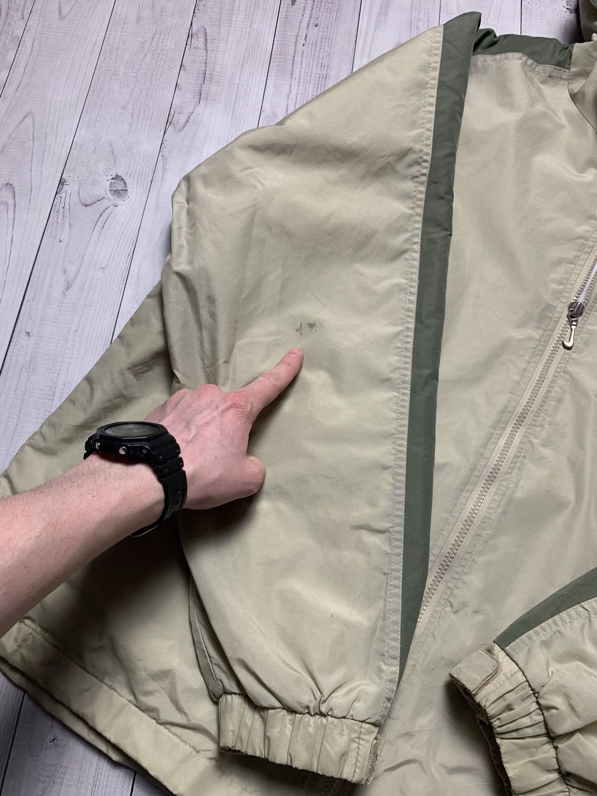 Nike × Vintage Vintage Nike Light jacket big logo swoosh size L Size US L / EU 52-54 / 3 - 9 Thumbnail