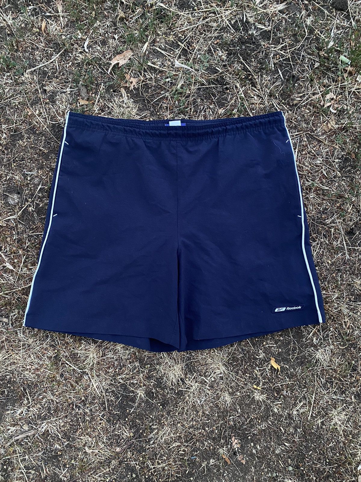 Reebok Vintage Reebok shorts streetwear casual y2k style size L Size US 34 / EU 50 - 1 Thumbnail