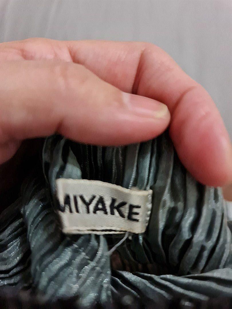 Pleats Please Issey Miyake Authentic Issey Miyake Pleats Pouch Size ONE SIZE - 5 Thumbnail