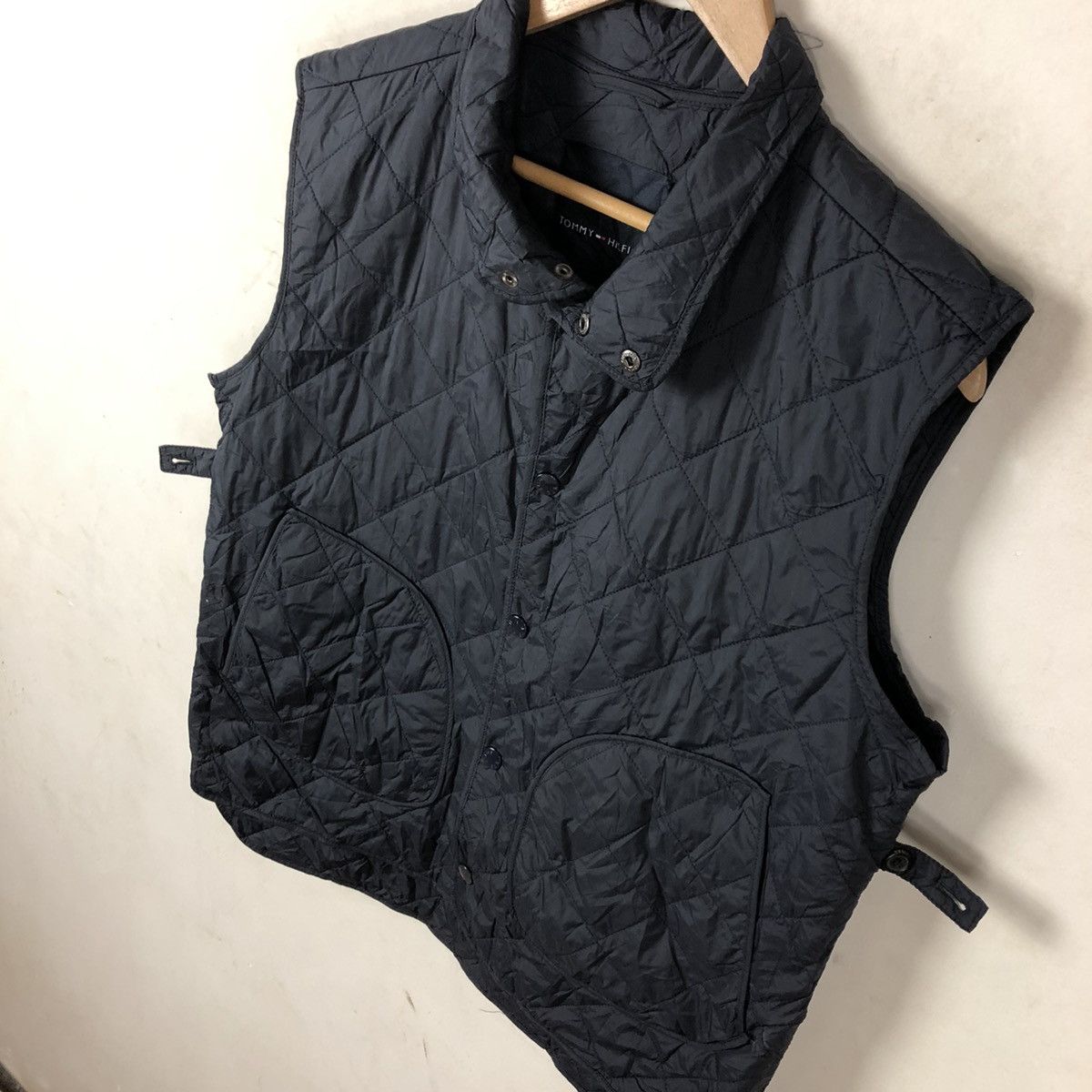 Japanese Brand TOMMY HILFIGER TANK TOP QUILTED LIGHT PUFFER Size US XL / EU 56 / 4 - 3 Thumbnail