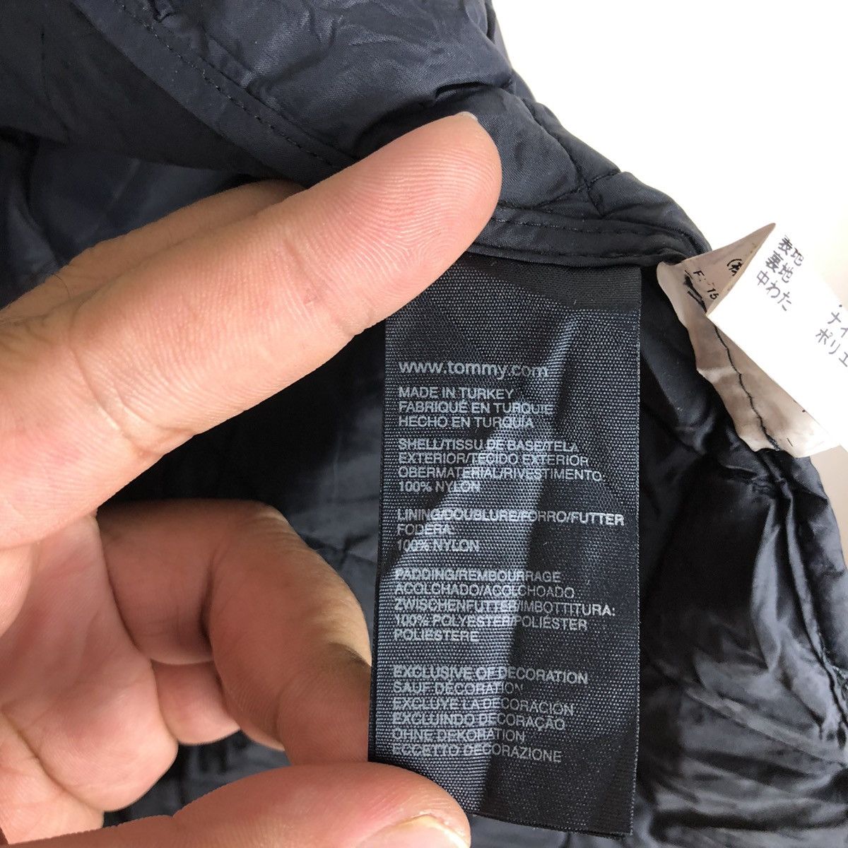 Japanese Brand TOMMY HILFIGER TANK TOP QUILTED LIGHT PUFFER Size US XL / EU 56 / 4 - 12 Thumbnail