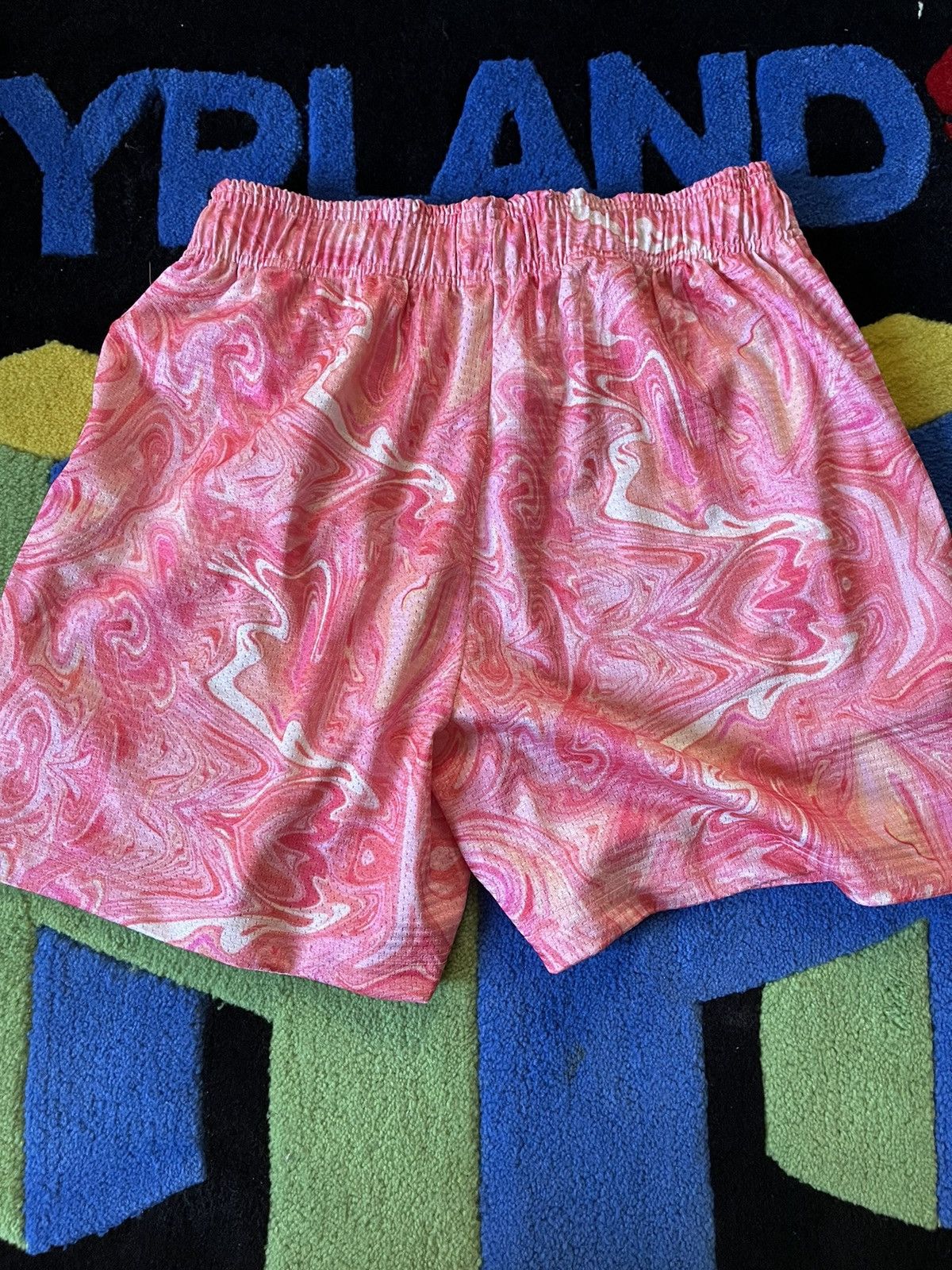 Eric Emanuel RARE ERIC EMANUEL PINK PAINT CAN (L) Size US 34 / EU 50 - 4 Thumbnail