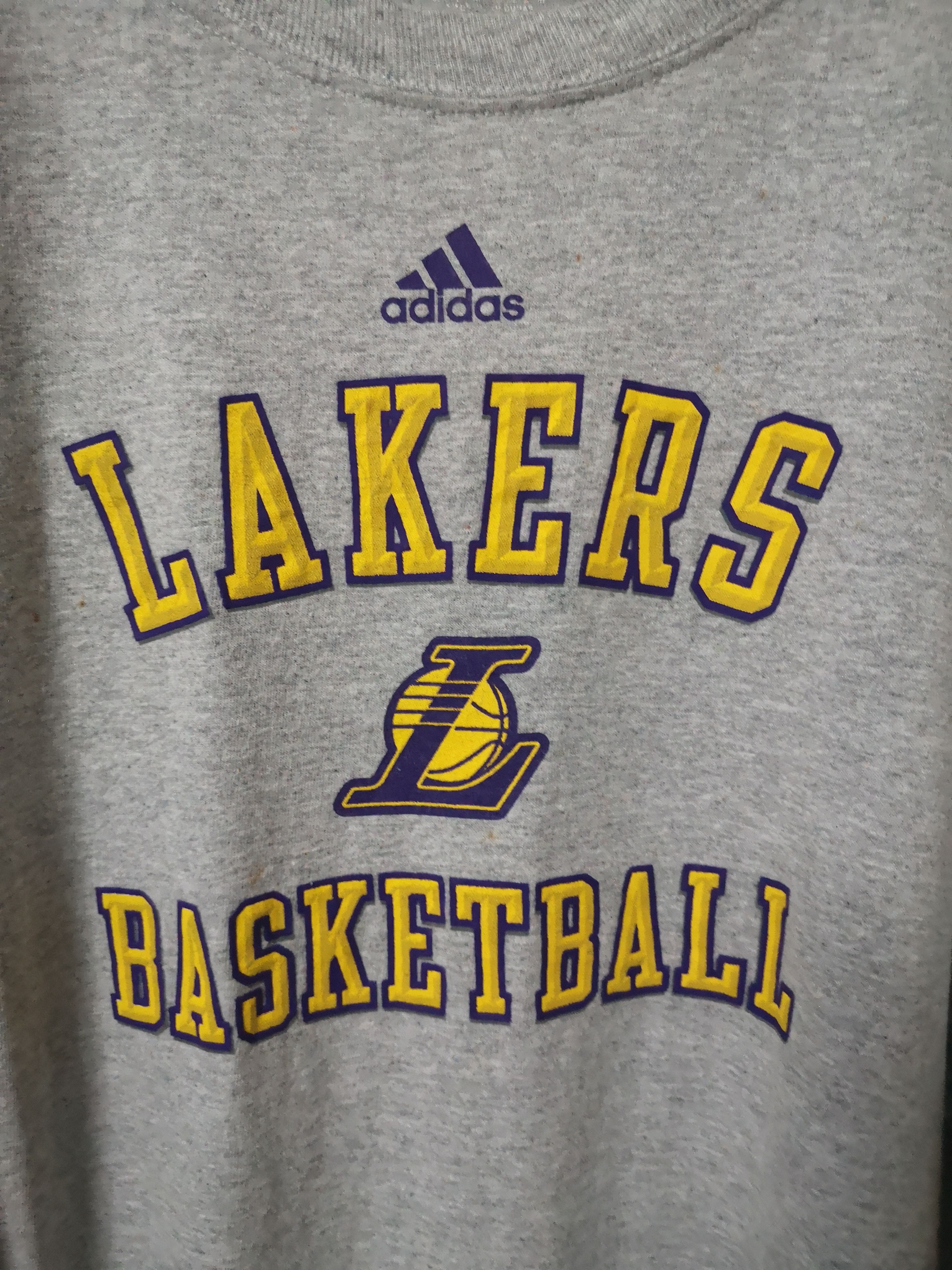 Adidas × NBA × Nike LAKERS TEE by ADIDAS Size US XXL / EU 58 / 5 - 2 Thumbnail