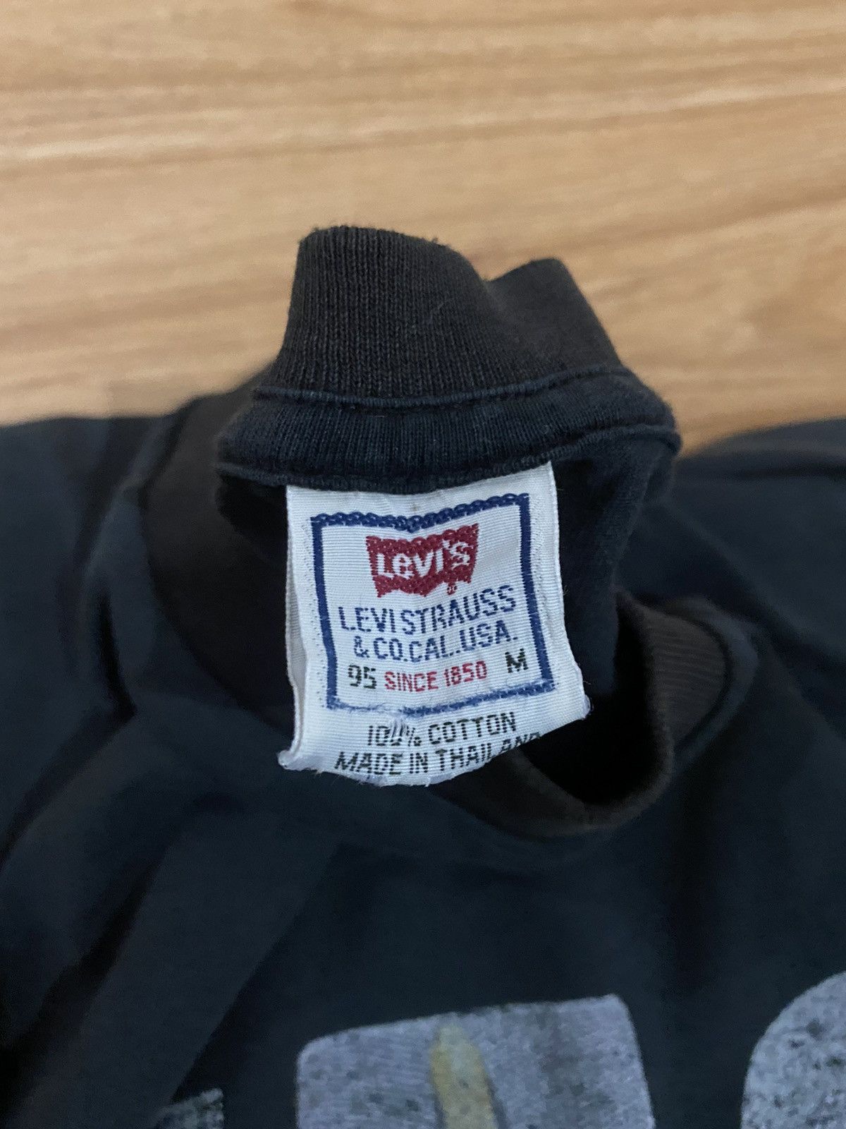 Levi's VINTAGE 90’s LEVIS CUT IN THE 60S T-SHIRT Size US M / EU 48-50 / 2 - 5 Thumbnail