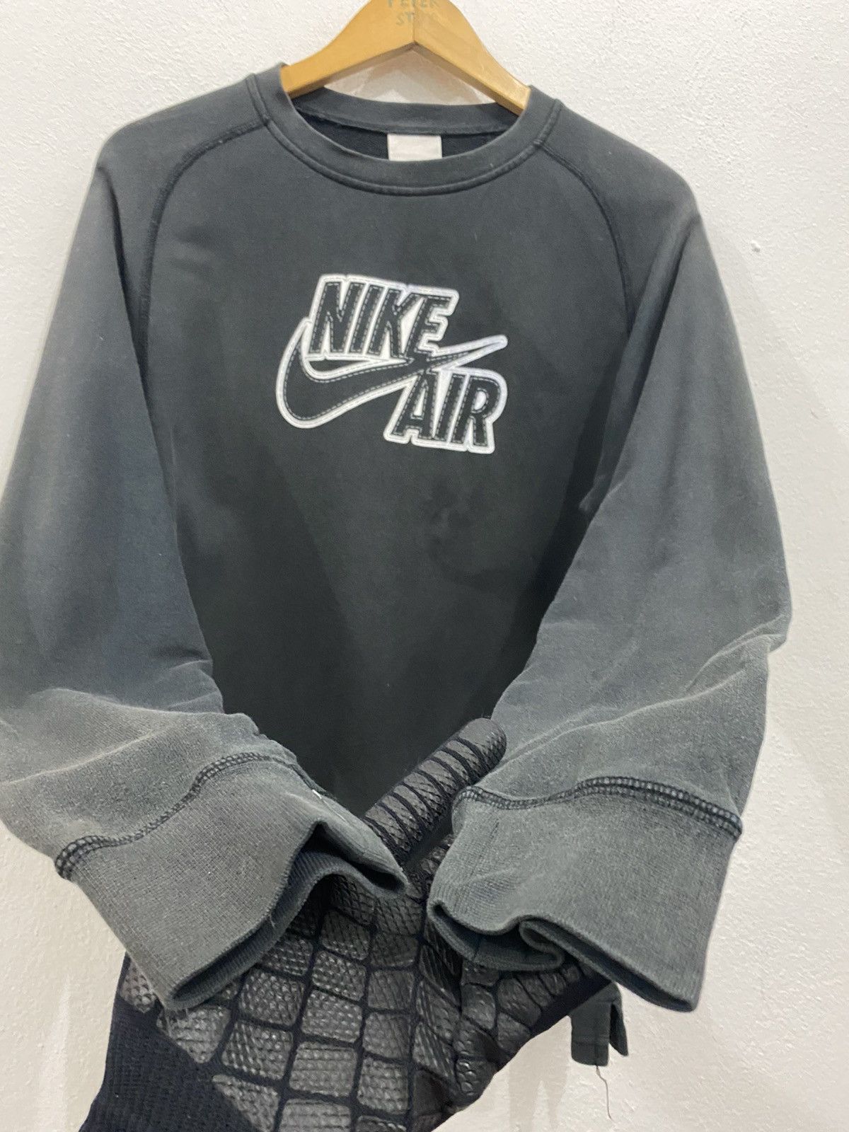 Nike Nike Air Big Logo Sweatshirt Size US L / EU 52-54 / 3 - 4 Thumbnail