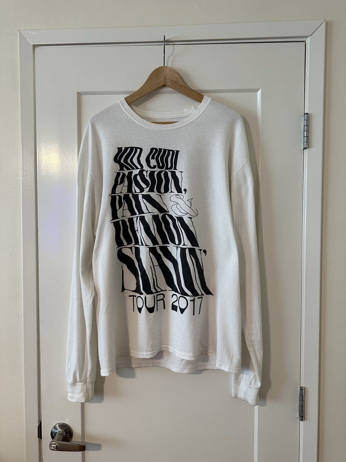 Kid Cudi × Virgil Abloh 2017 Passion Pain Demon Slayin’ Tour T-Shirt Size US M / EU 48-50 / 2 - 1 Thumbnail