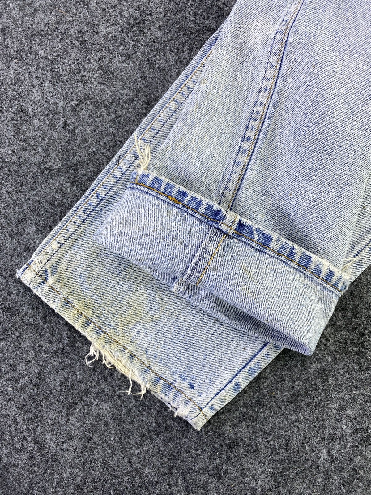 Levi's 90s Vintage Levi's 505 Jeans Distress Blue Wash - J774 Size US 31 - 7 Thumbnail
