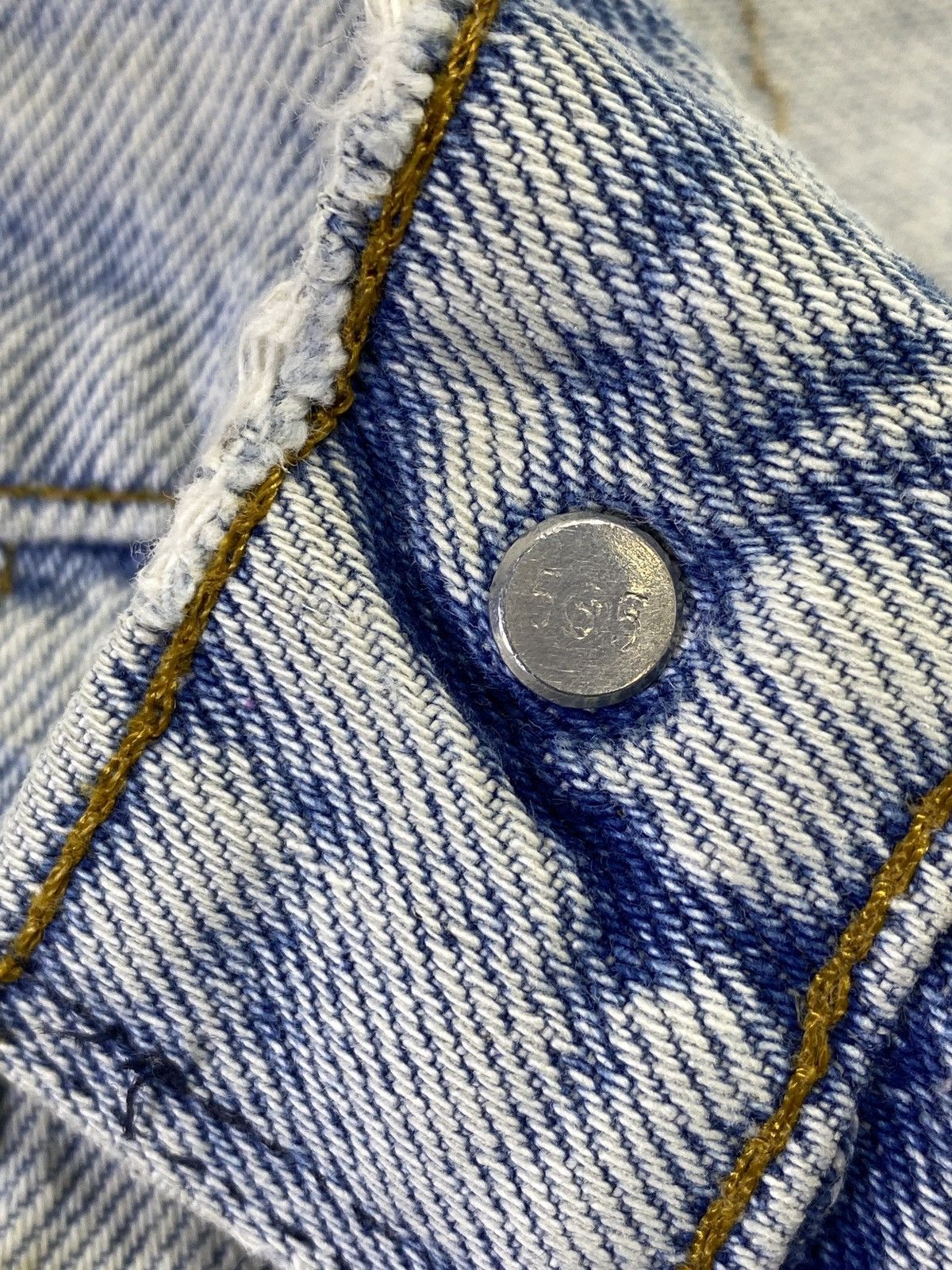 Levi's 90s Vintage Levi's 505 Jeans Distress Blue Wash - J774 Size US 31 - 4 Thumbnail