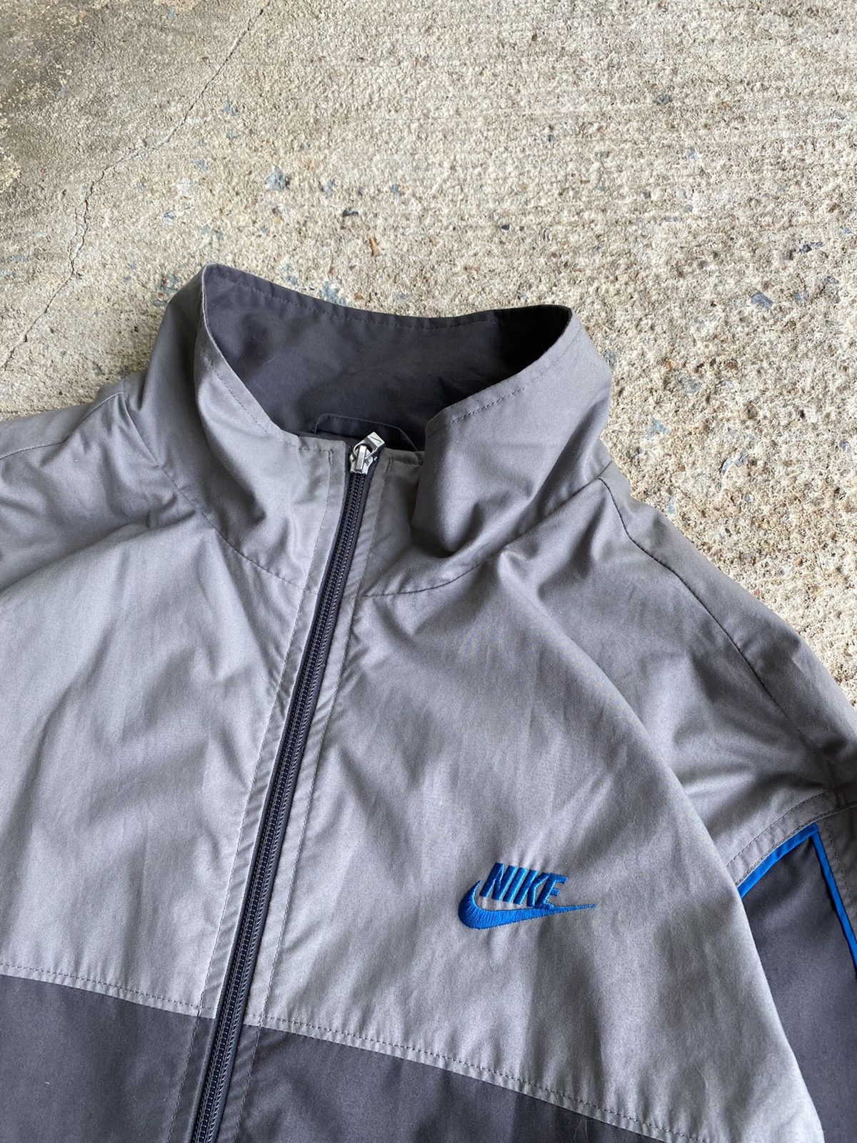 Nike × Vintage Vintage Y2K Nike Full Zip Windbreaker Jacket Size US XL / EU 56 / 4 - 2 Thumbnail