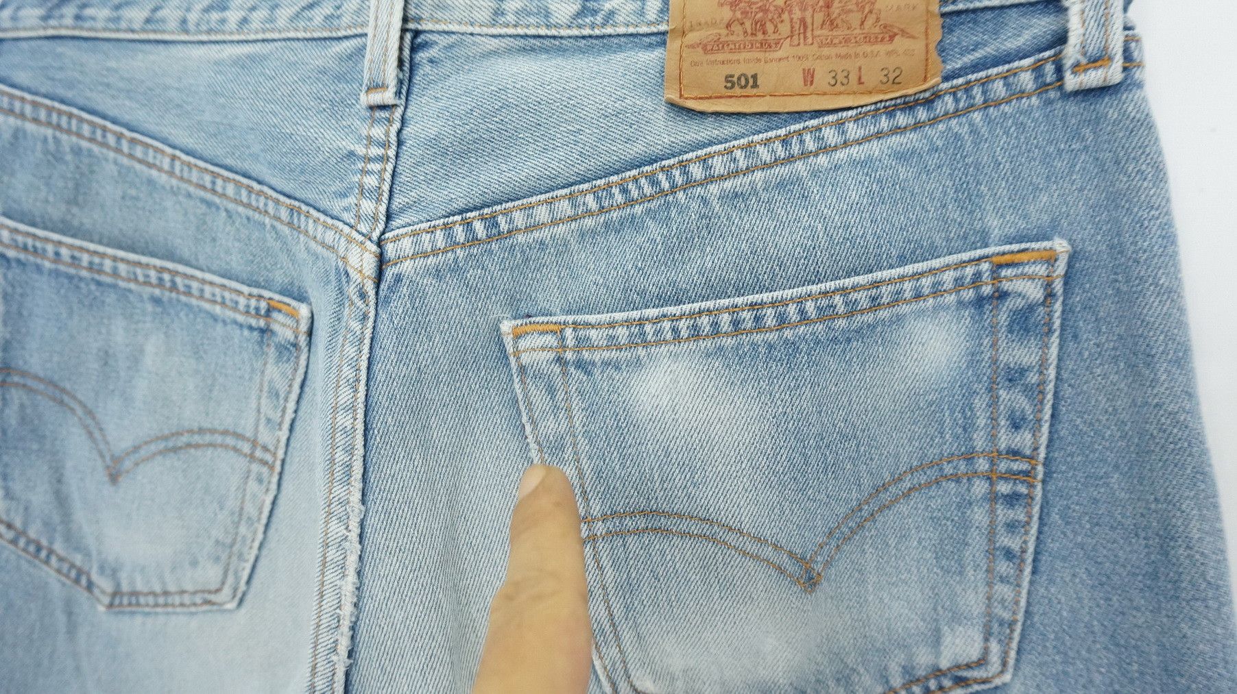 Levi's Vintage Clothing Levi's 501 Vintage 90s Distressed Irregular Jeans LF16 Size US 33 - 8 Thumbnail
