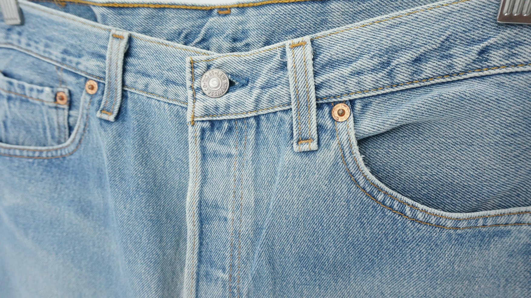 Levi's Vintage Clothing Levi's 501 Vintage 90s Distressed Irregular Jeans LF16 Size US 33 - 7 Thumbnail