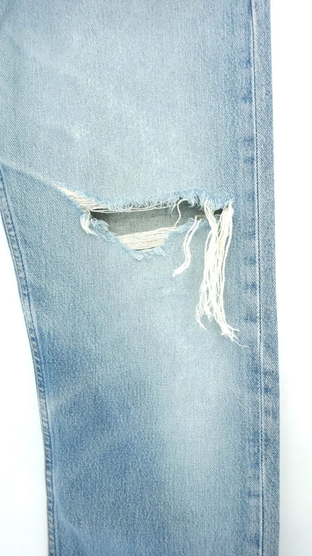 Levi's Vintage Clothing Levi's 501 Vintage 90s Distressed Irregular Jeans LF16 Size US 33 - 5 Thumbnail