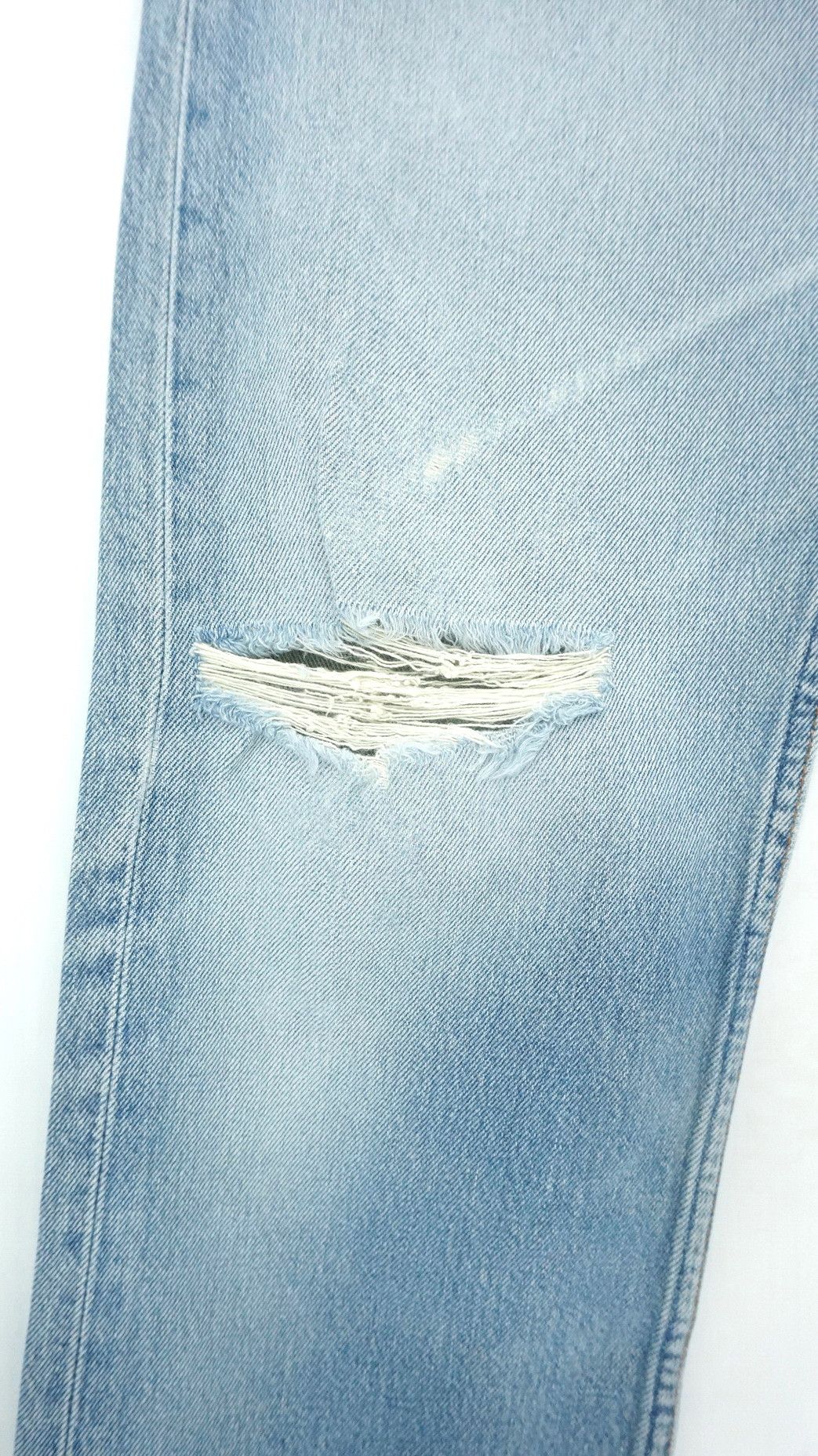 Levi's Vintage Clothing Levi's 501 Vintage 90s Distressed Irregular Jeans LF16 Size US 33 - 6 Thumbnail