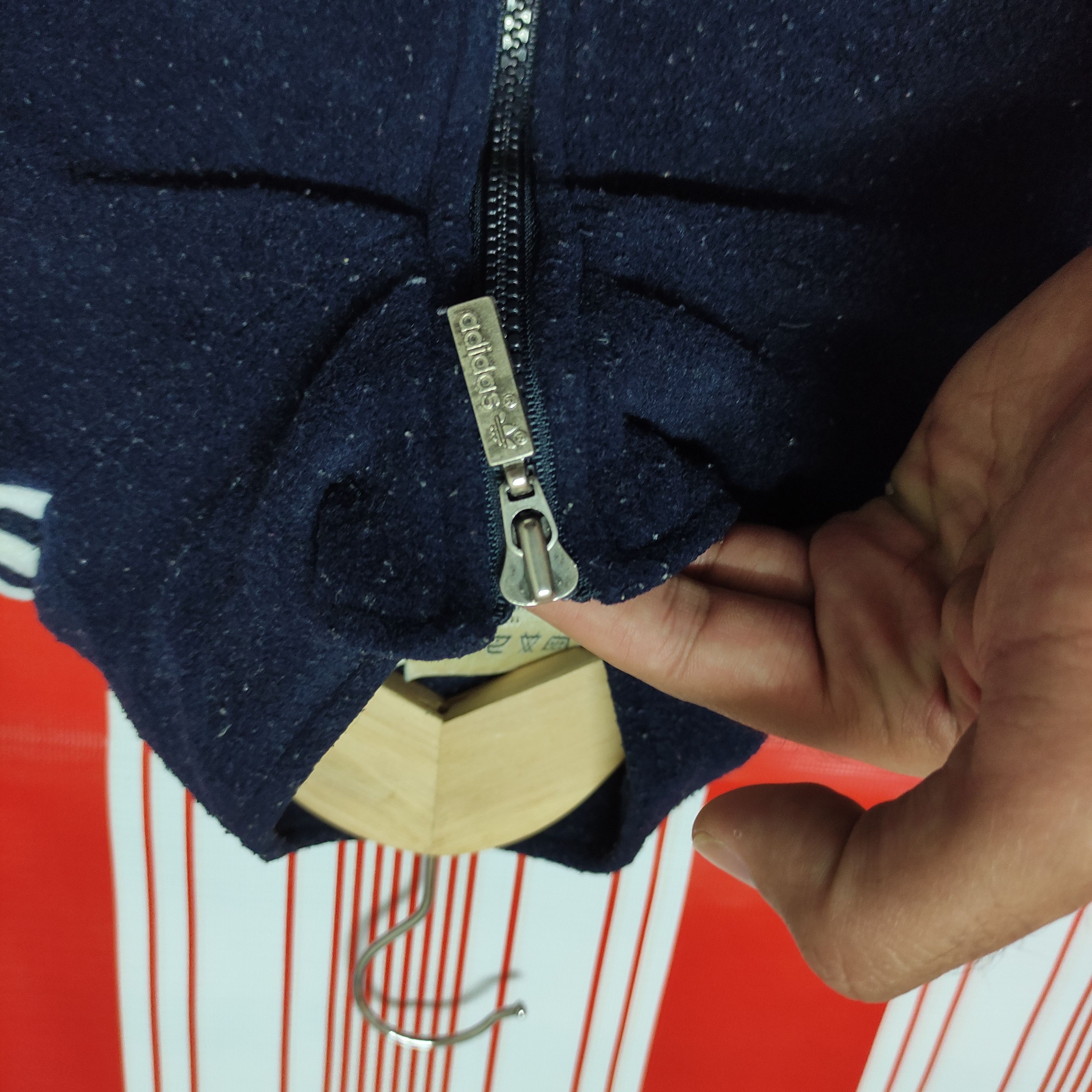 Adidas × Vintage Vtg Adidas Big Logo embroidery fleece Sweater Size US L / EU 52-54 / 3 - 5 Thumbnail