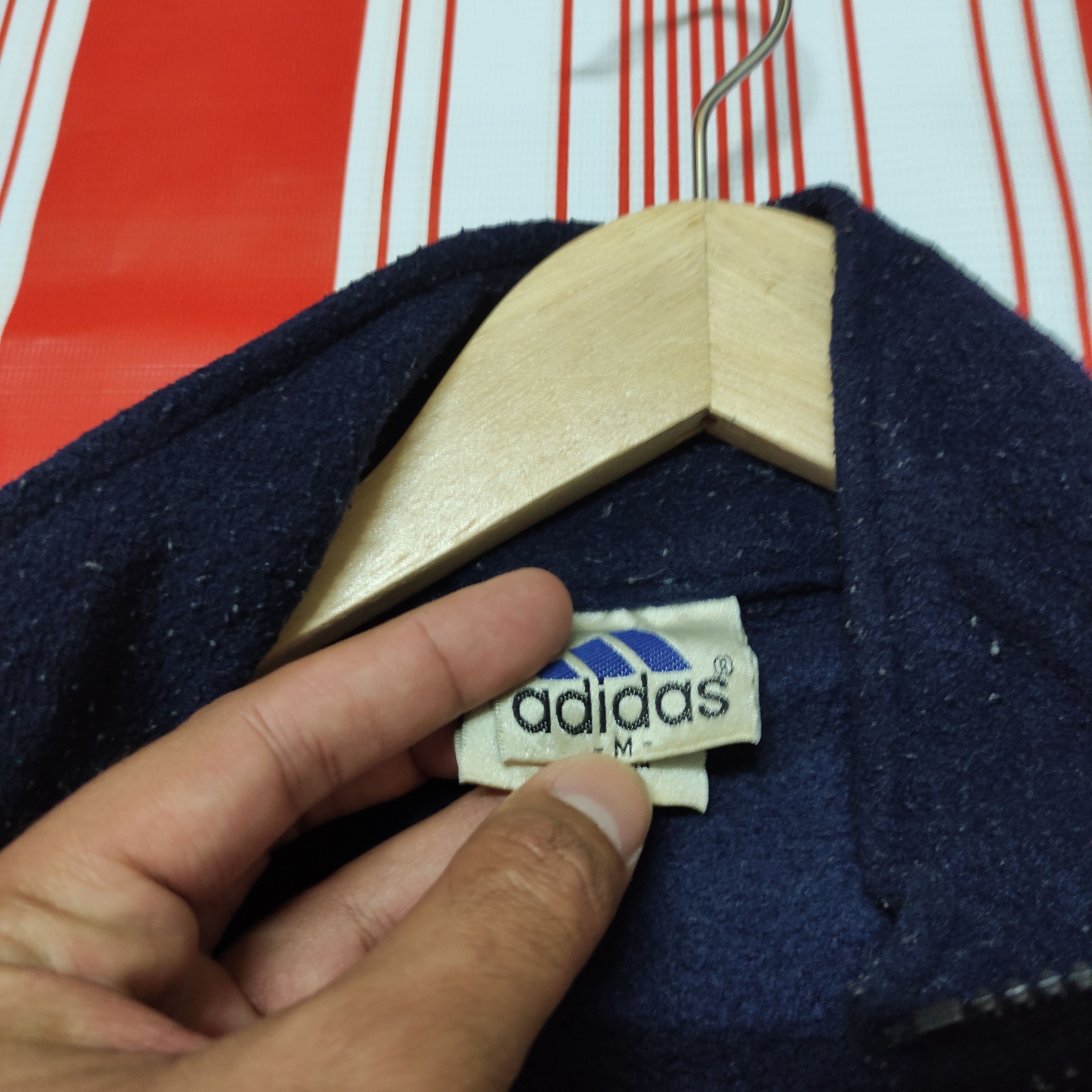 Adidas × Vintage Vtg Adidas Big Logo embroidery fleece Sweater Size US L / EU 52-54 / 3 - 3 Thumbnail