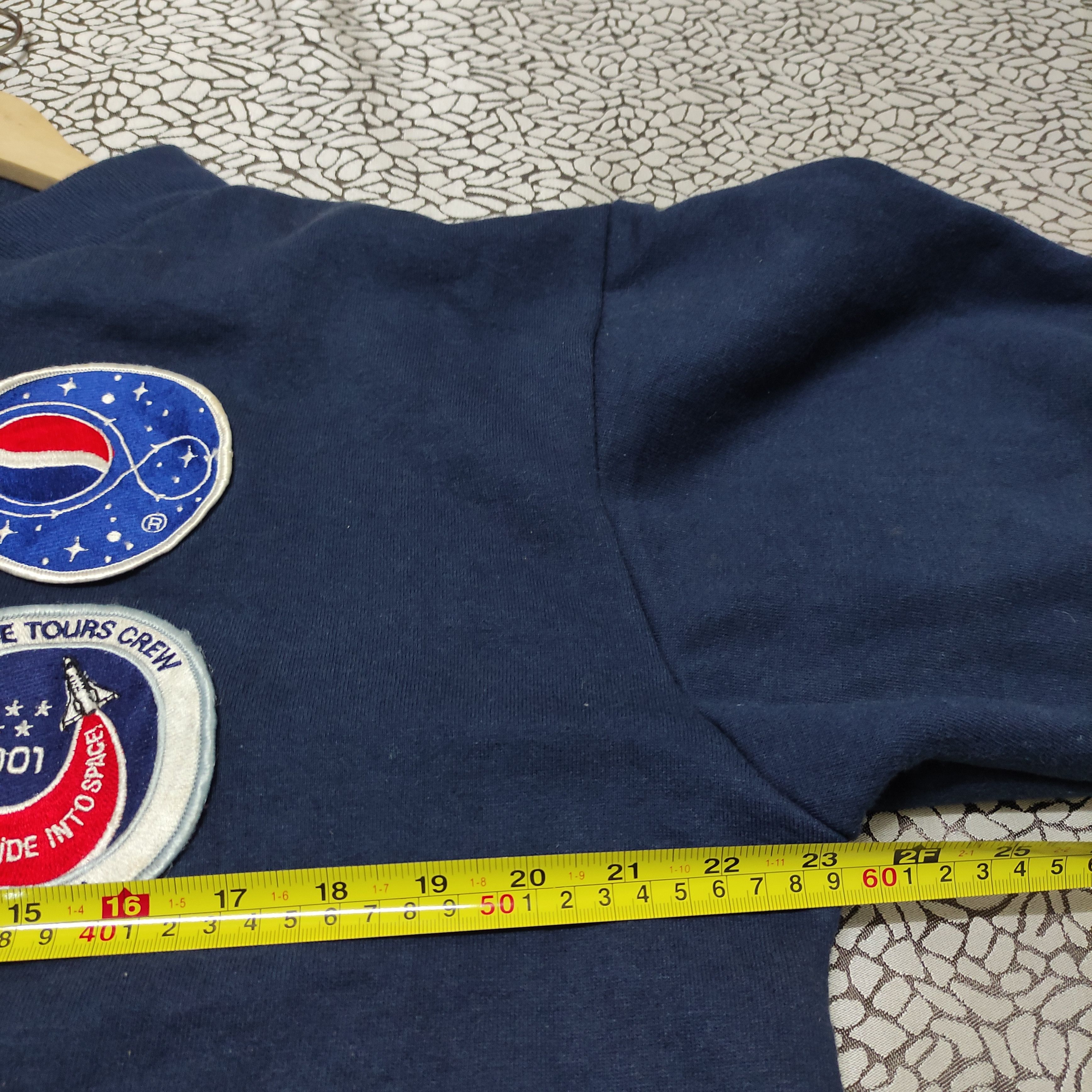 Band Tees × Pepsi Pepsi 2001 Space Tours Crew Zipper Size US L / EU 52-54 / 3 - 6 Thumbnail