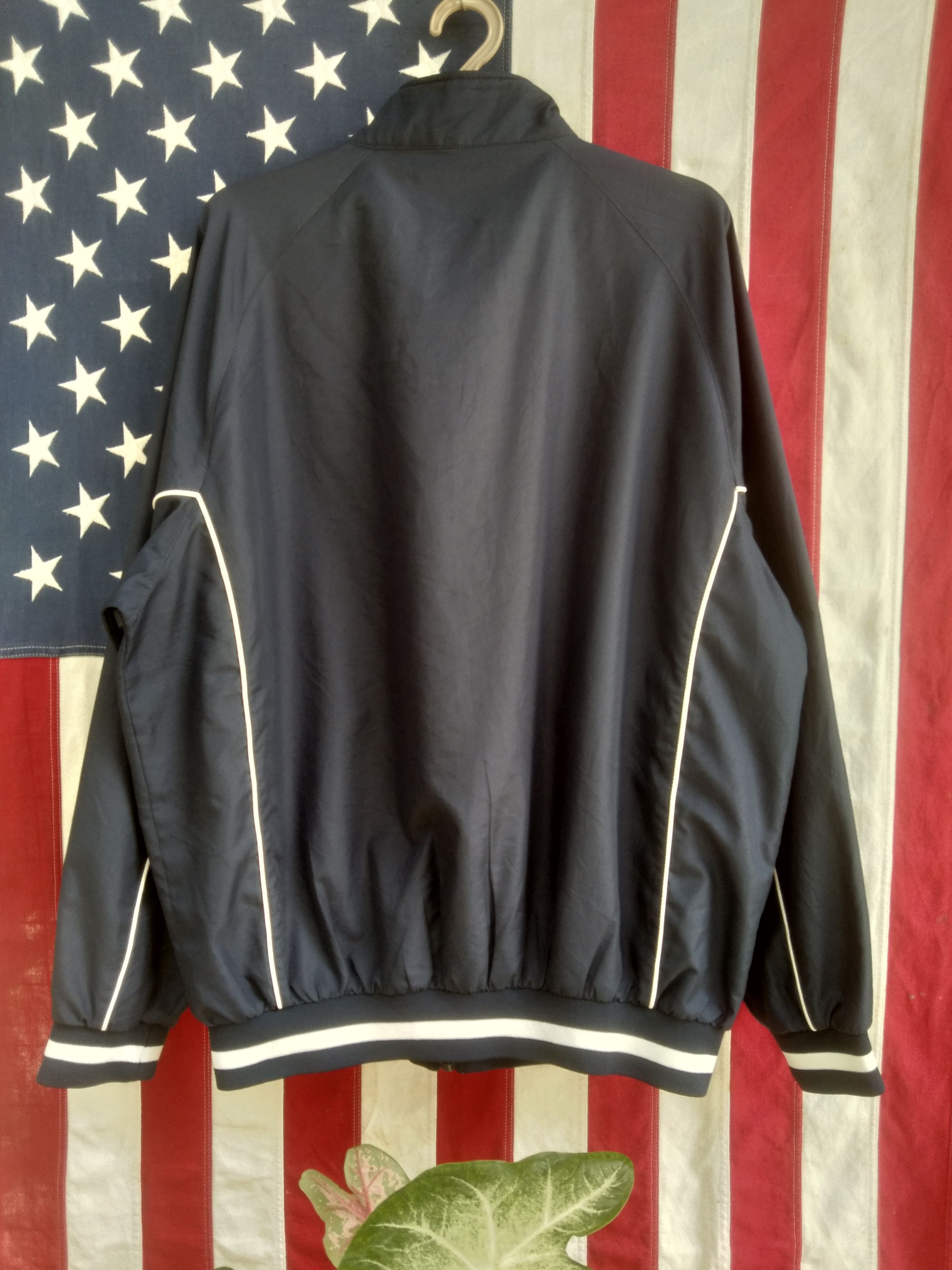 Japanese Brand LIGHTLAYERS SUNTORY COFFEE x PENGUIN JACKET Size US L / EU 52-54 / 3 - 2 Thumbnail