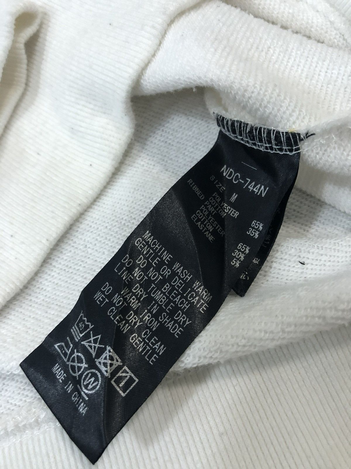 Number (N)ine Number (N)ine paint graphics sweatshirt Size US M / EU 48-50 / 2 - 13 Thumbnail
