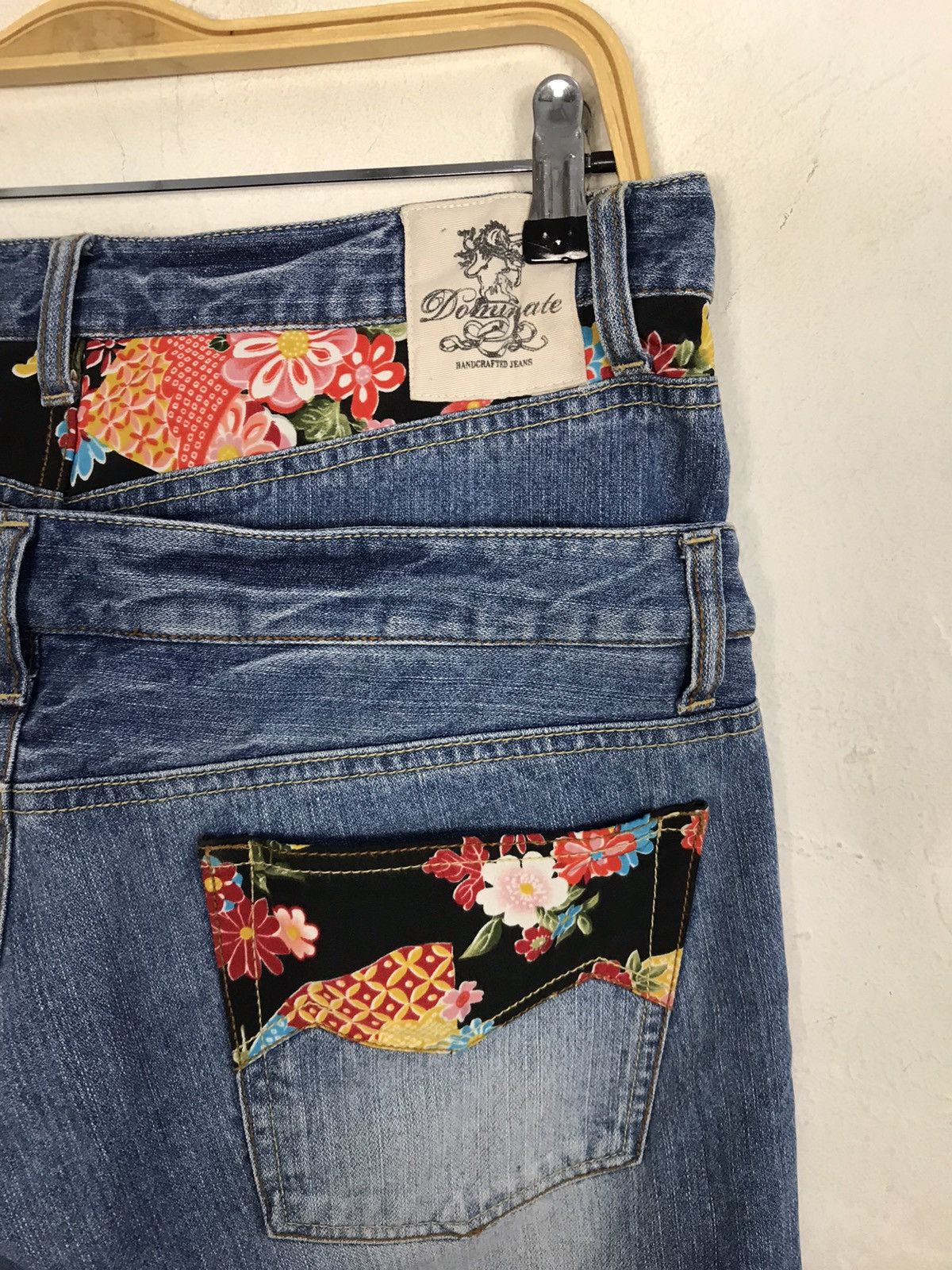Japanese Brand Vintage Dominate Handcrafted Jeans Flowers Art Design Size US 31 - 10 Thumbnail