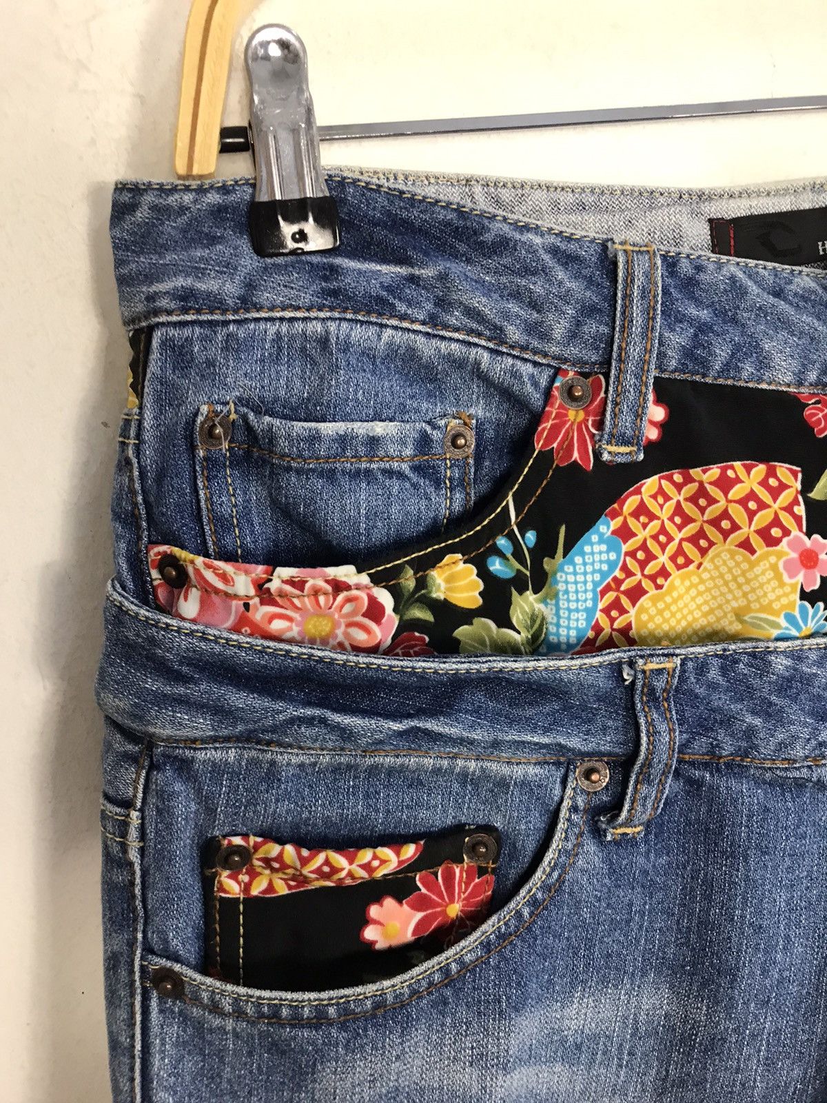 Japanese Brand Vintage Dominate Handcrafted Jeans Flowers Art Design Size US 31 - 7 Thumbnail