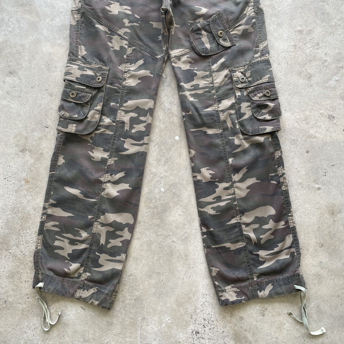 Japanese Brand 9 Pocket🔥 Vintage AFT Faded Camo Parachute Cargo Pants Rare Size US 30 / EU 46 - 4 Thumbnail