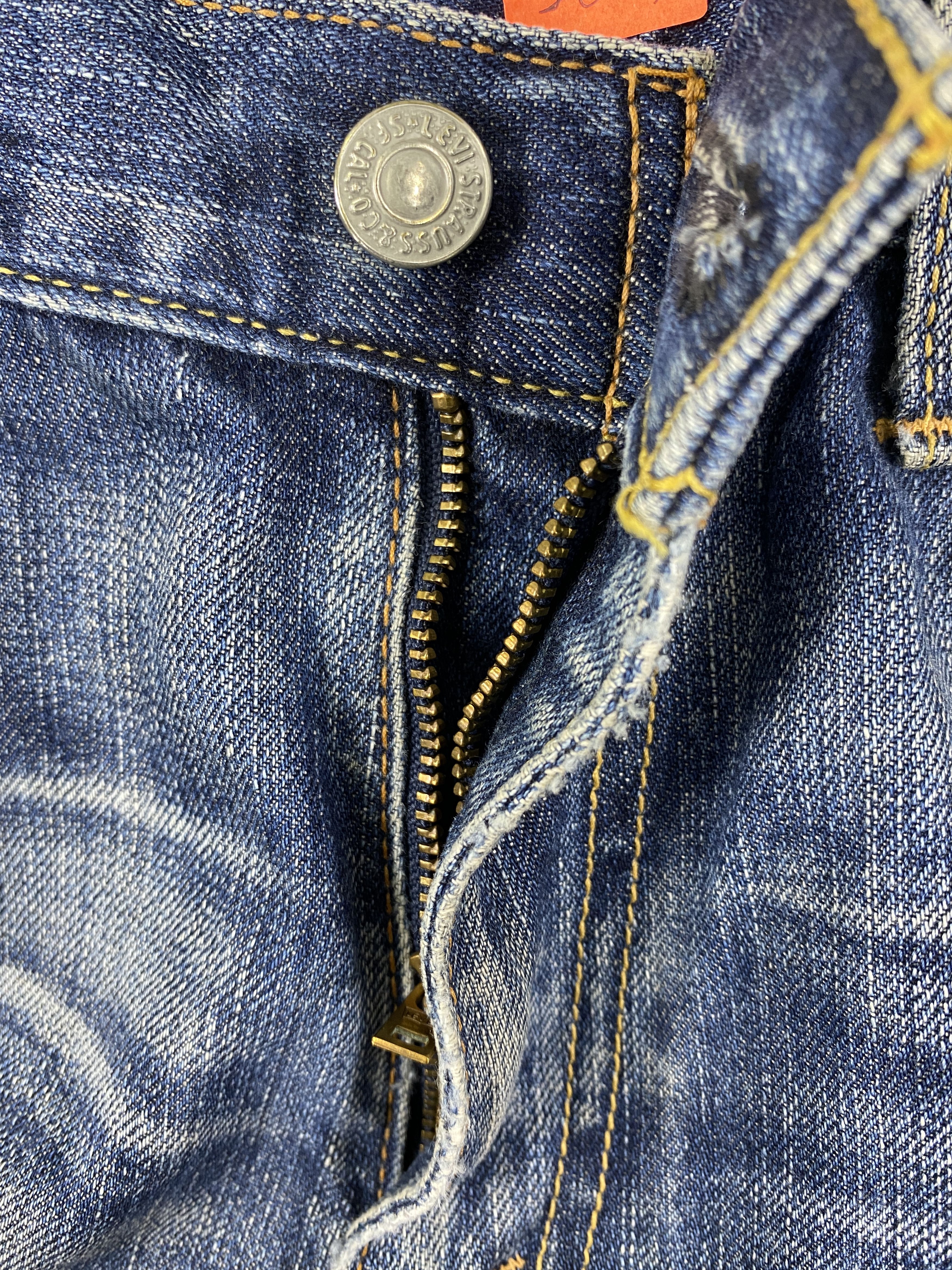 Levi's Distressed Blue Levi's 702 Jeans 31x31 Denim -JN2027 Size US 31 - 6 Thumbnail