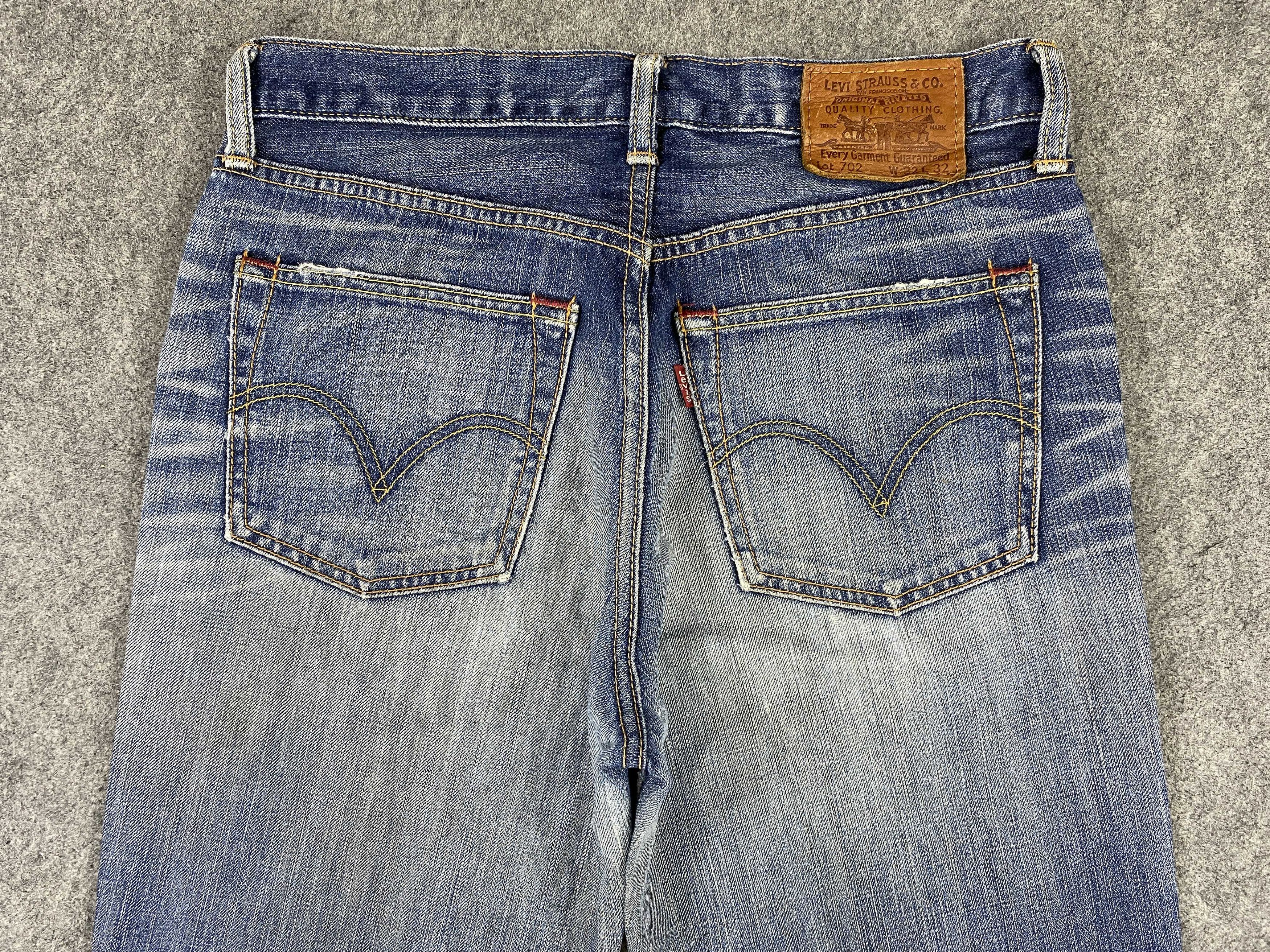 Levi's Distressed Blue Levi's 702 Jeans 31x31 Denim -JN2027 Size US 31 - 4 Thumbnail