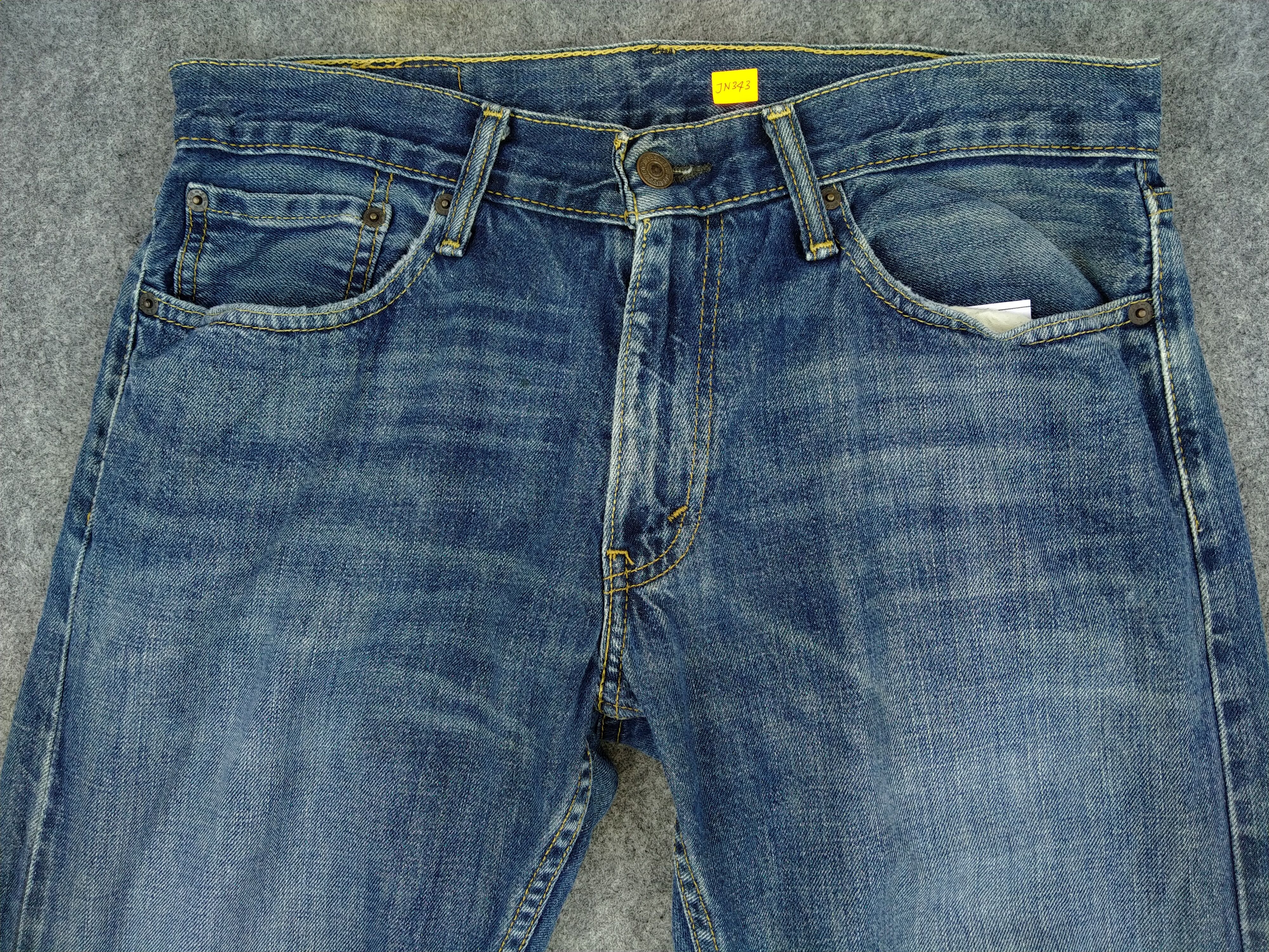 Levi's Blue Distressed Vintage Levi's 514 32 x 32.5 Denim -JN343 Size US 32 / EU 48 - 3 Thumbnail