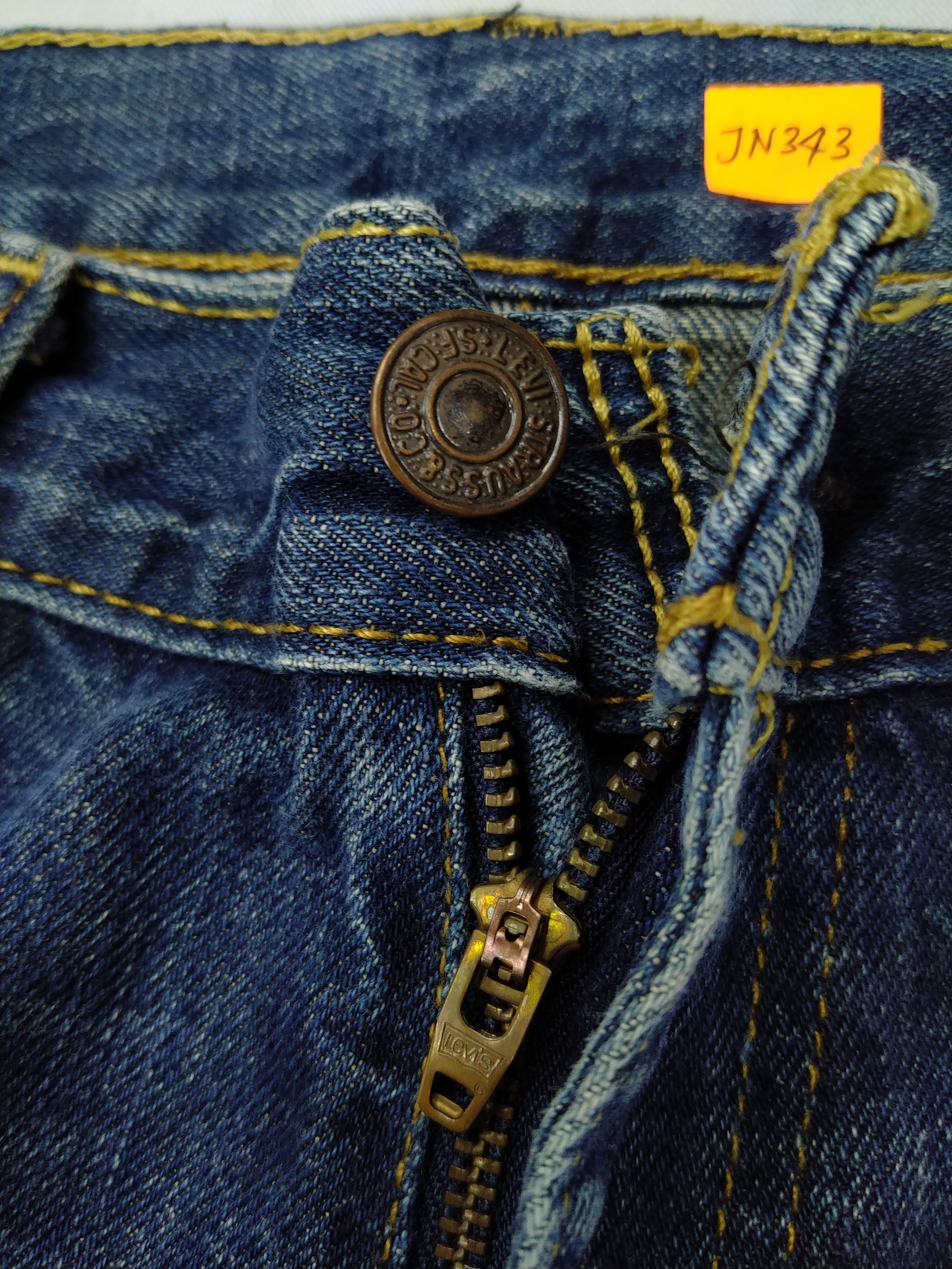 Levi's Blue Distressed Vintage Levi's 514 32 x 32.5 Denim -JN343 Size US 32 / EU 48 - 6 Thumbnail