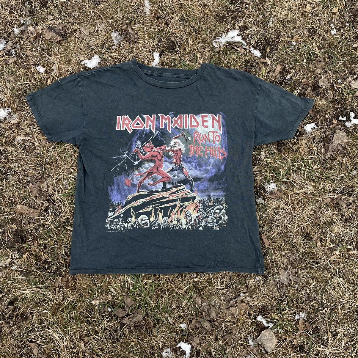 Vintage Vintage 90s Iron Maiden Sun Faded Band Tee Grunge Graphic M Size US M / EU 48-50 / 2 - 1 Thumbnail