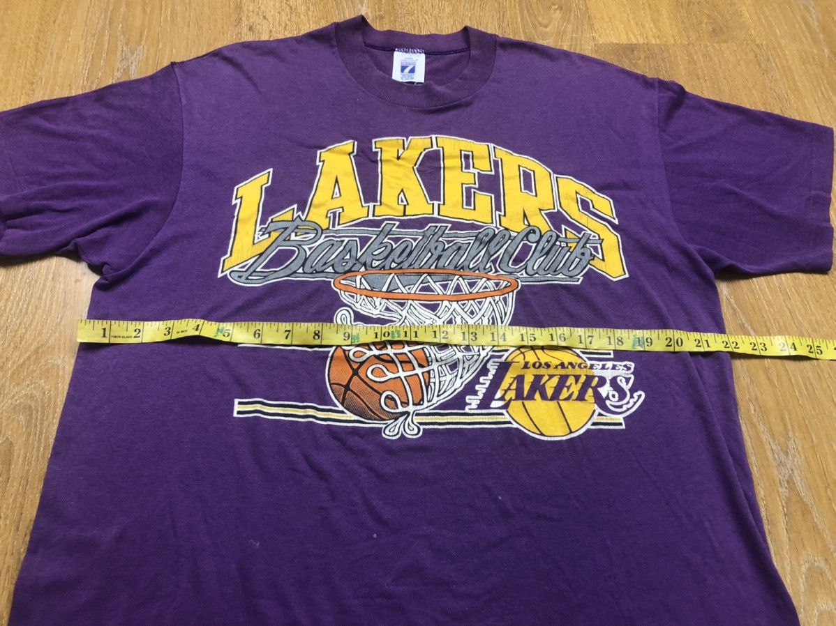 NBA Vintage Lakers T-Shirt Size US XL / EU 56 / 4 - 11 Thumbnail