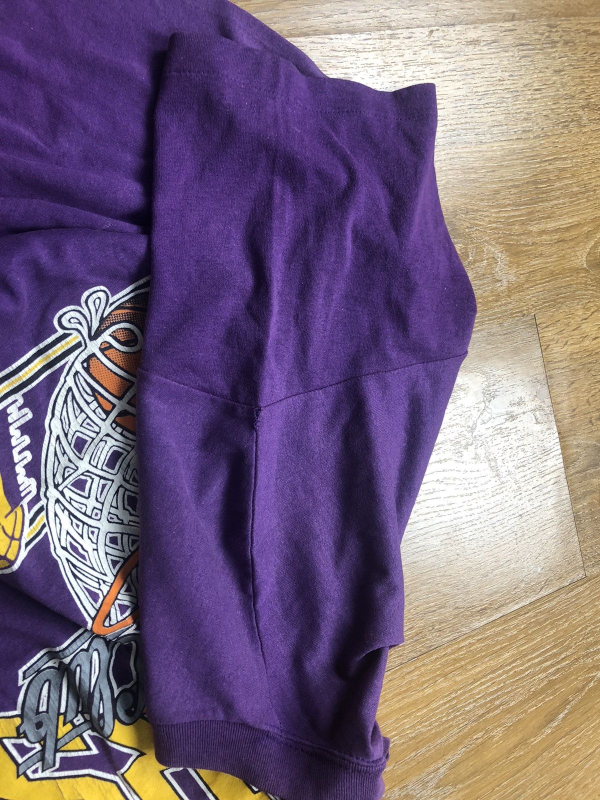 NBA Vintage Lakers T-Shirt Size US XL / EU 56 / 4 - 8 Thumbnail