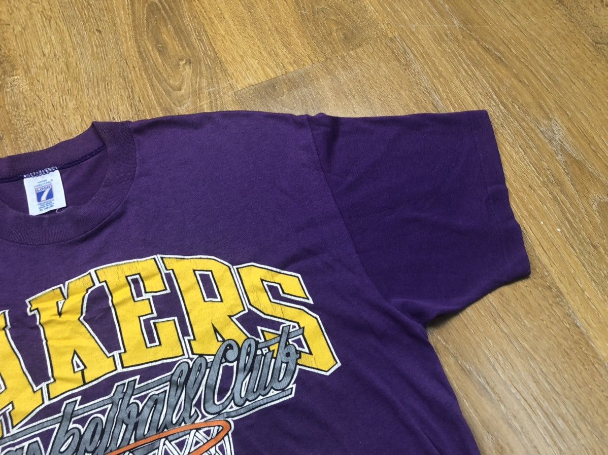 NBA Vintage Lakers T-Shirt Size US XL / EU 56 / 4 - 7 Thumbnail