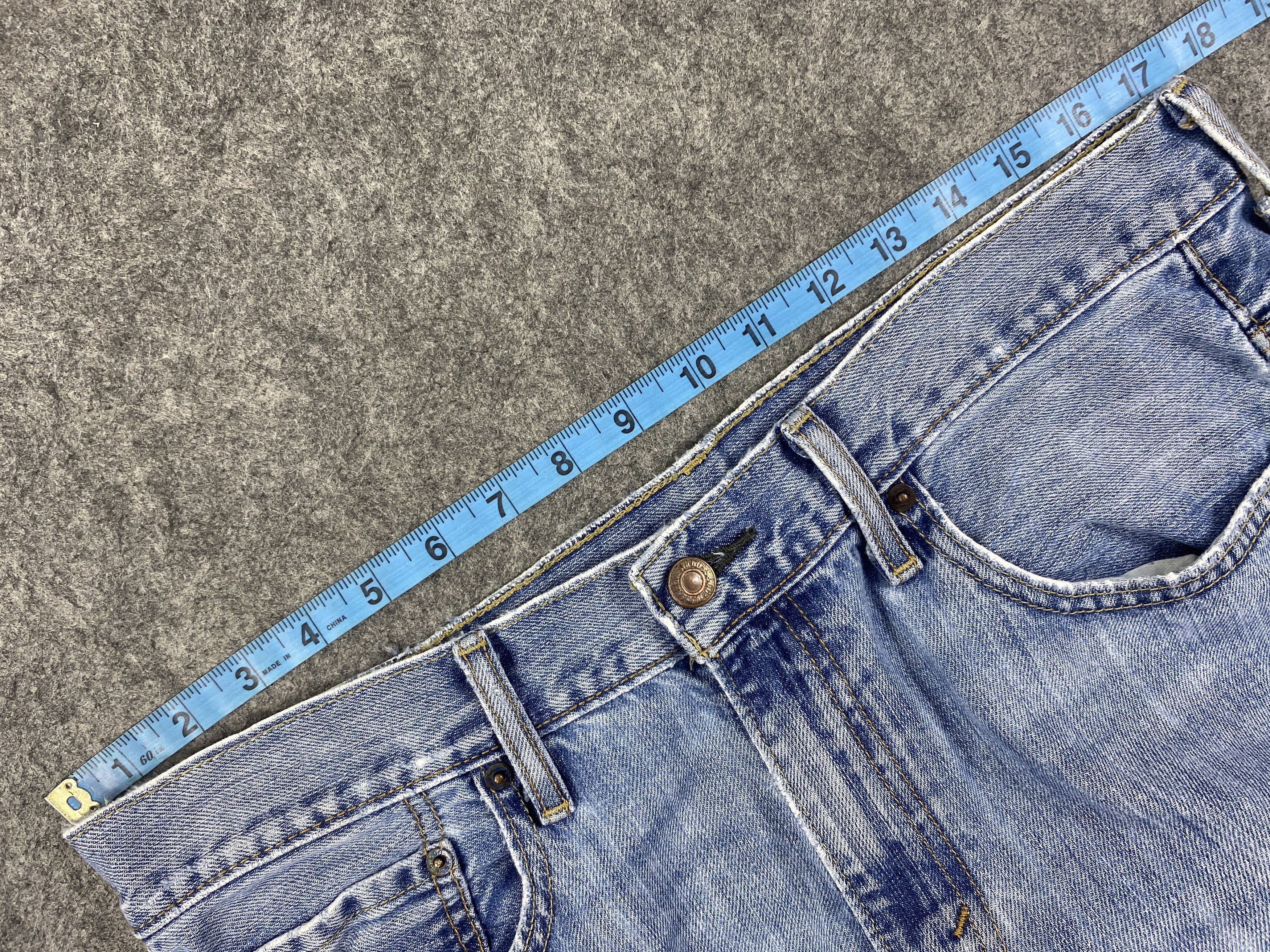 Levi's Mid Blue Levi's 569 Jeans 35x32.5 Denim -JN1944 Size US 35 - 5 Thumbnail