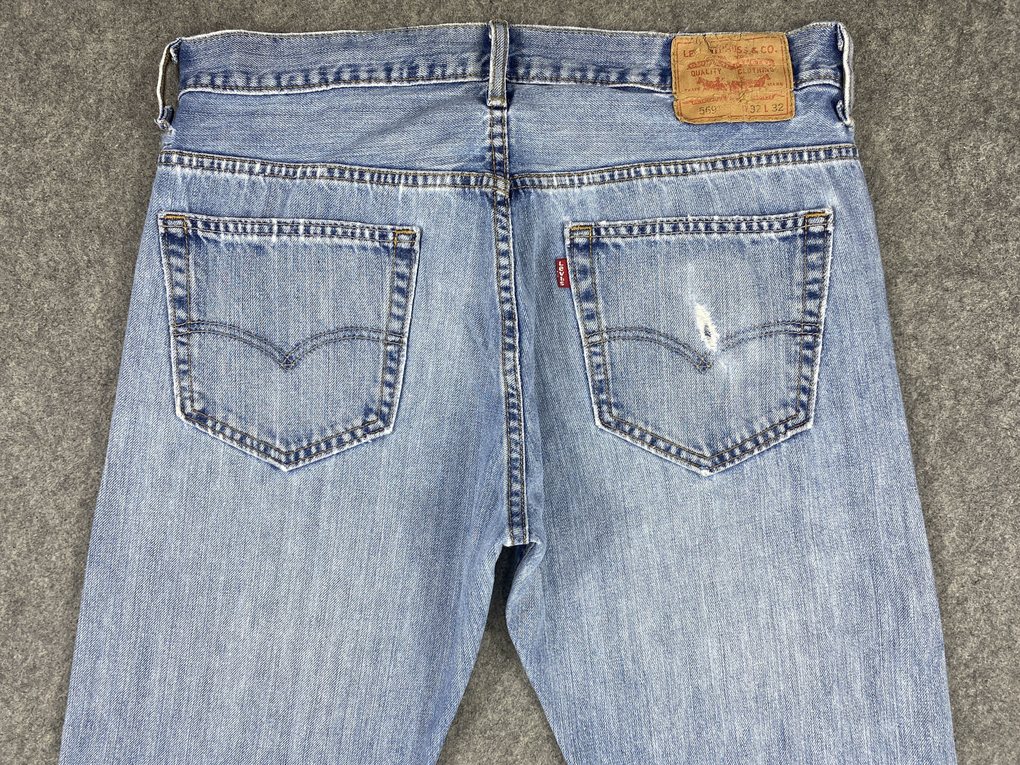 Levi's Mid Blue Levi's 569 Jeans 35x32.5 Denim -JN1944 Size US 35 - 4 Thumbnail