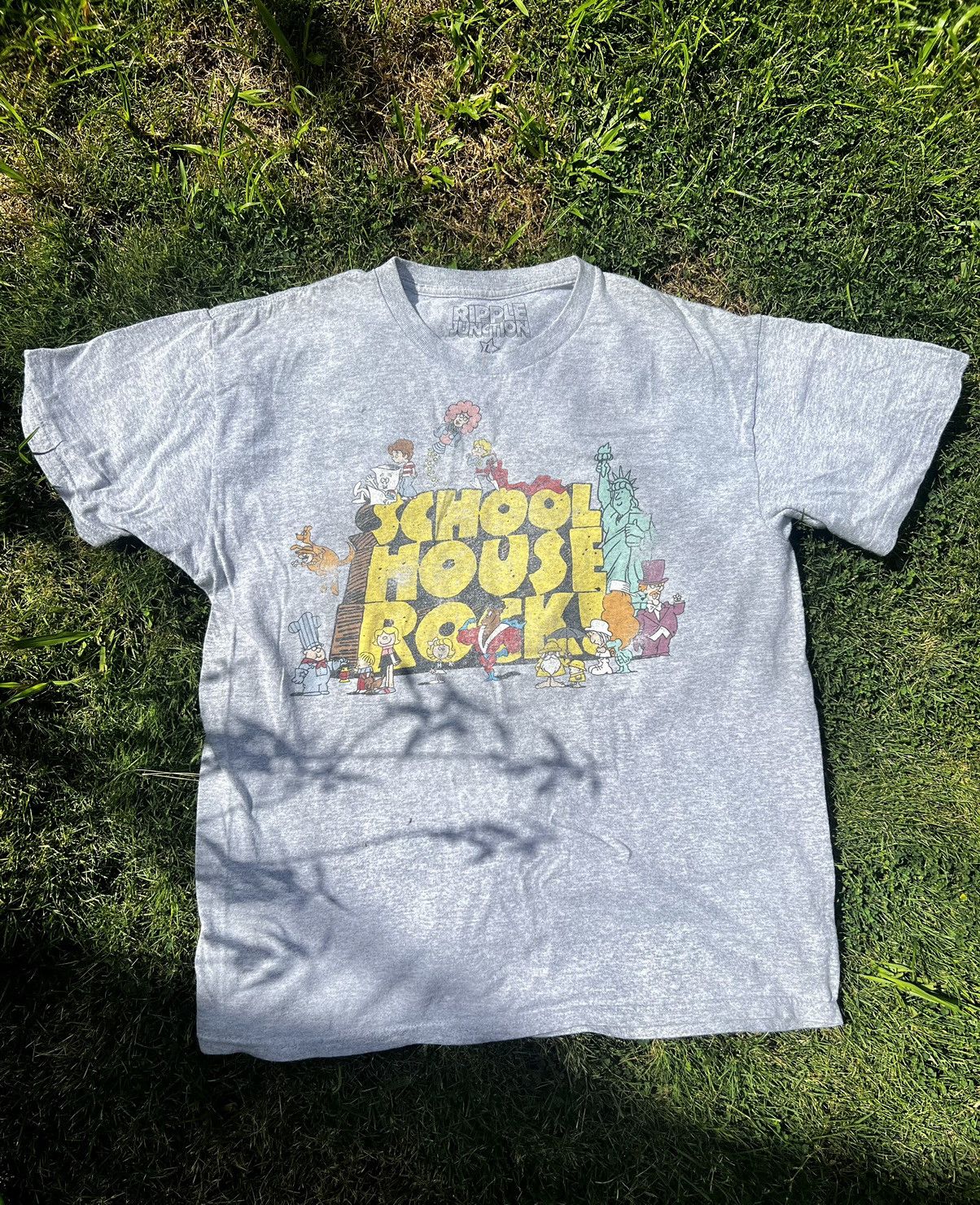 Cartoon Network Vintage Ripple Junction “School of Rock” Size US M / EU 48-50 / 2 - 1 Thumbnail