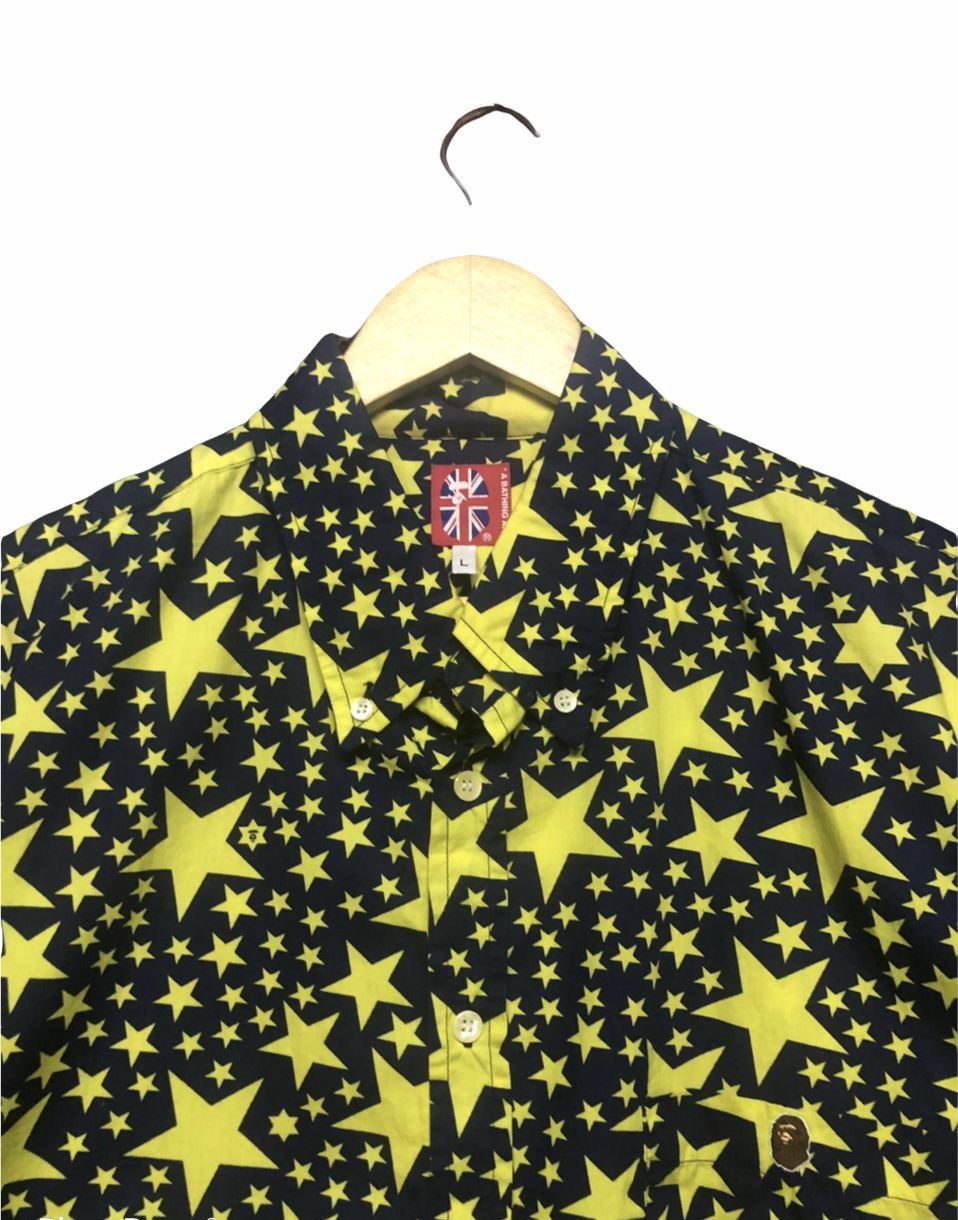Bape Star Pattern Button Up S/S Shirt Size US L / EU 52-54 / 3 - 4 Thumbnail