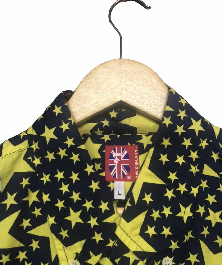 Bape Star Pattern Button Up S/S Shirt Size US L / EU 52-54 / 3 - 7 Thumbnail