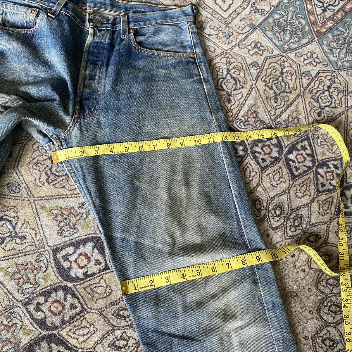 Levi's Vintage 90s Levis 501 Dirty Faded Made USA 33x29.5 Size US 33 - 19 Thumbnail