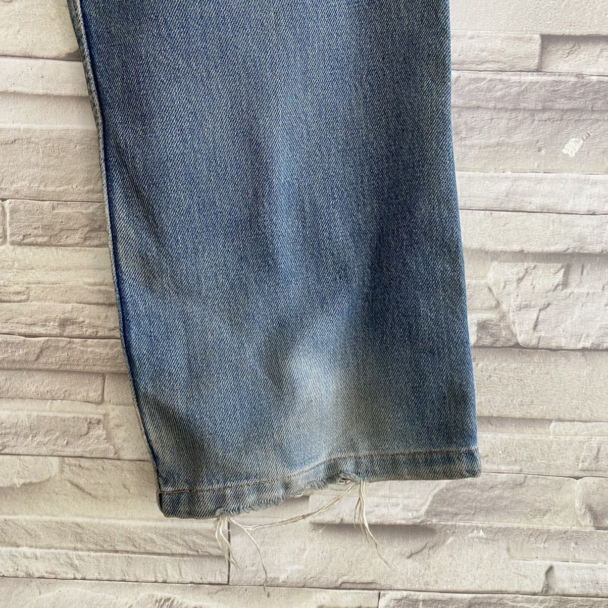 Levi's Vintage 90s Levis 501 Dirty Faded Made USA 33x29.5 Size US 33 - 12 Thumbnail