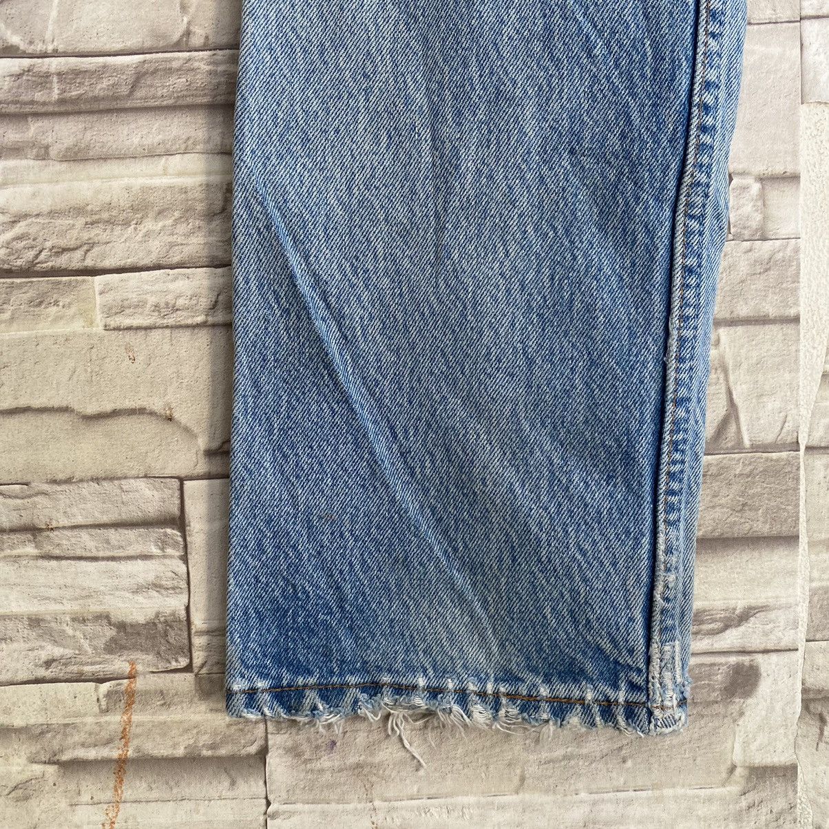 Levi's Vintage Levis 501xx Lightwash Jeans Grunge 28x30 Made USA Size US 28 / EU 44 - 16 Thumbnail