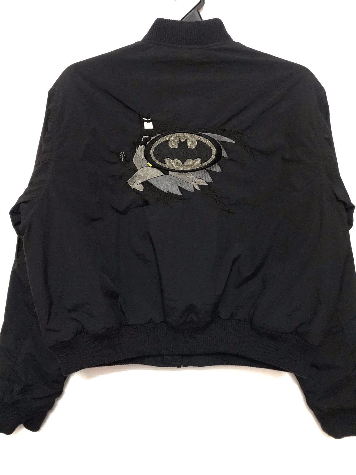 DC Comics × Vintage vintage DC Comics Batman Embroidery Bomber Cropped Jacket Size US M / EU 48-50 / 2 - 1 Thumbnail