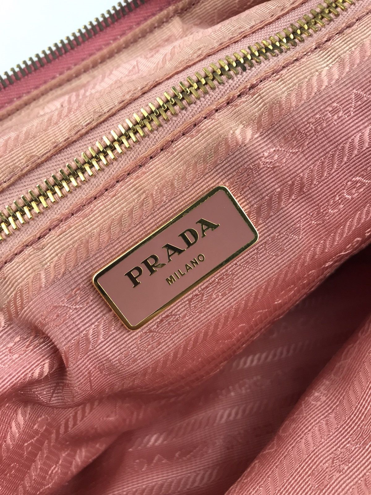 Prada ❌Last Drop❌ Authentic Prada Two way handbag sun faded Size ONE SIZE - 20 Thumbnail